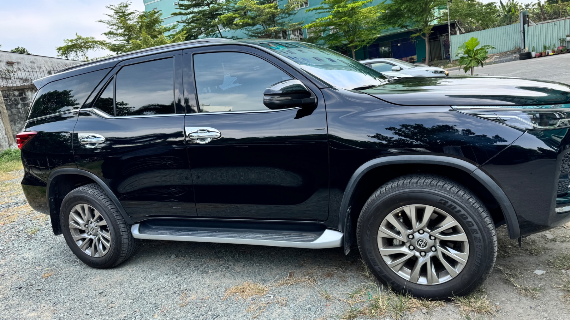 Toyota Fortuner 2.7L 4x2 AT 2023 - Ngoại thất 4