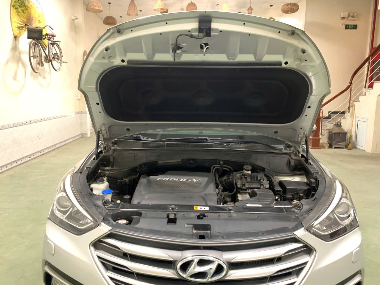 Hyundai Santa Fe Máy dầu cao cấp 2017 - Khoang động cơ 1