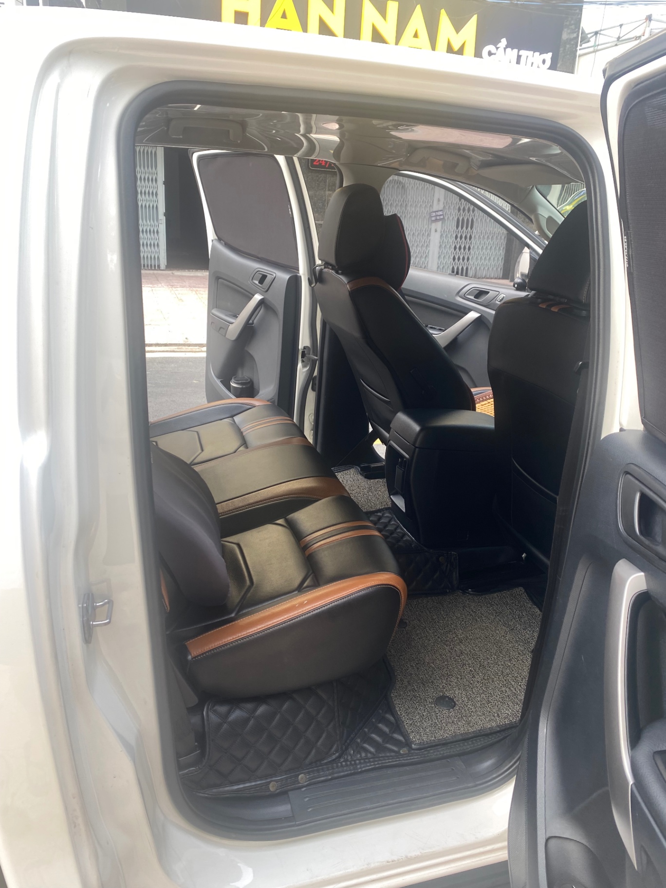 Ford Ranger 2019 - Nội thất 3