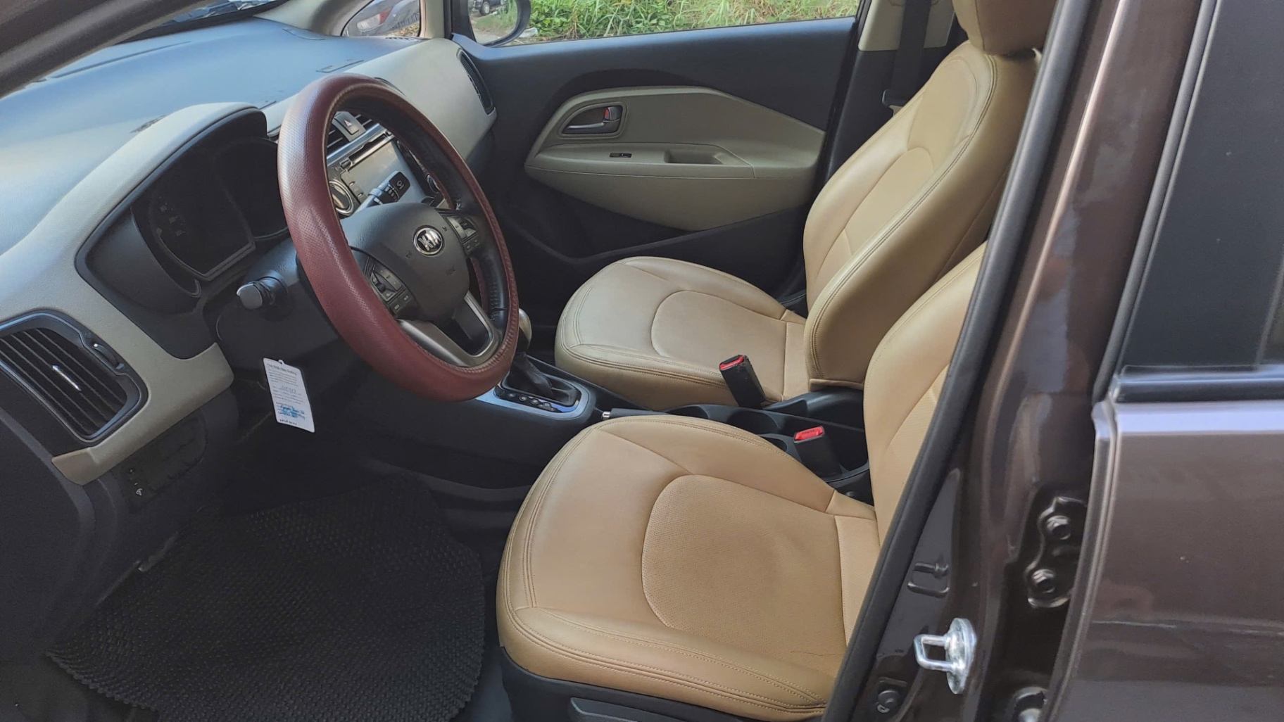 Kia Rio 1.4 AT 2015 - Nội thất 1