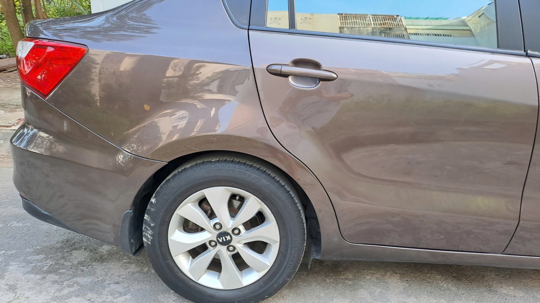 Kia Rio 1.4 AT 2015 - Ngoại thất 3