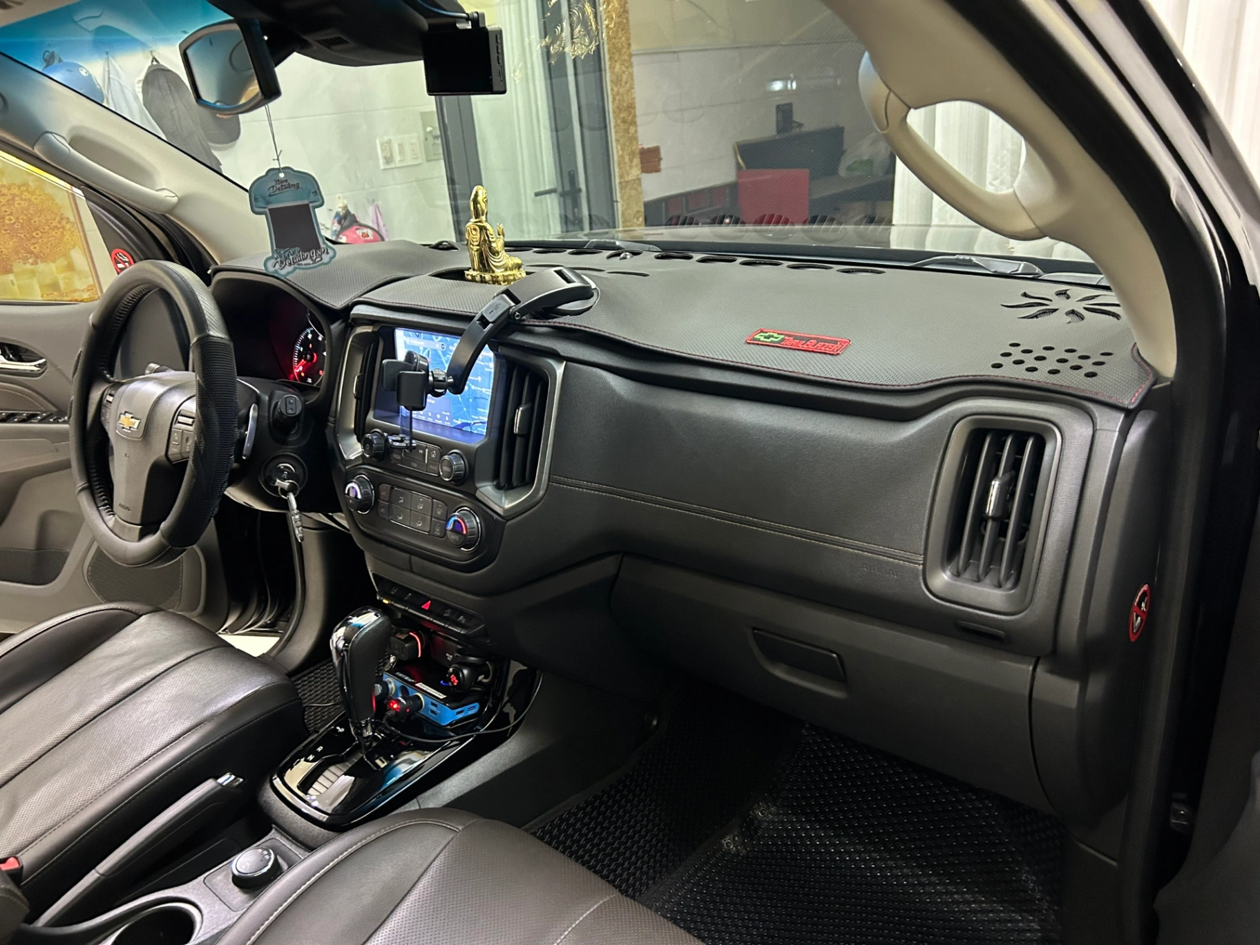 Chevrolet Trailblazer LTZ 2.5L VGT 4x4 AT 2019 - Nội thất 9