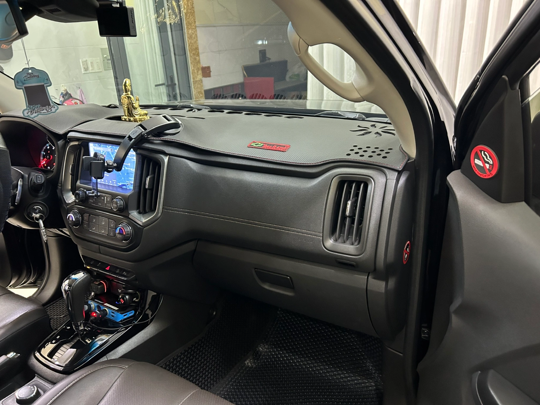 Chevrolet Trailblazer LTZ 2.5L VGT 4x4 AT 2019 - Nội thất 10