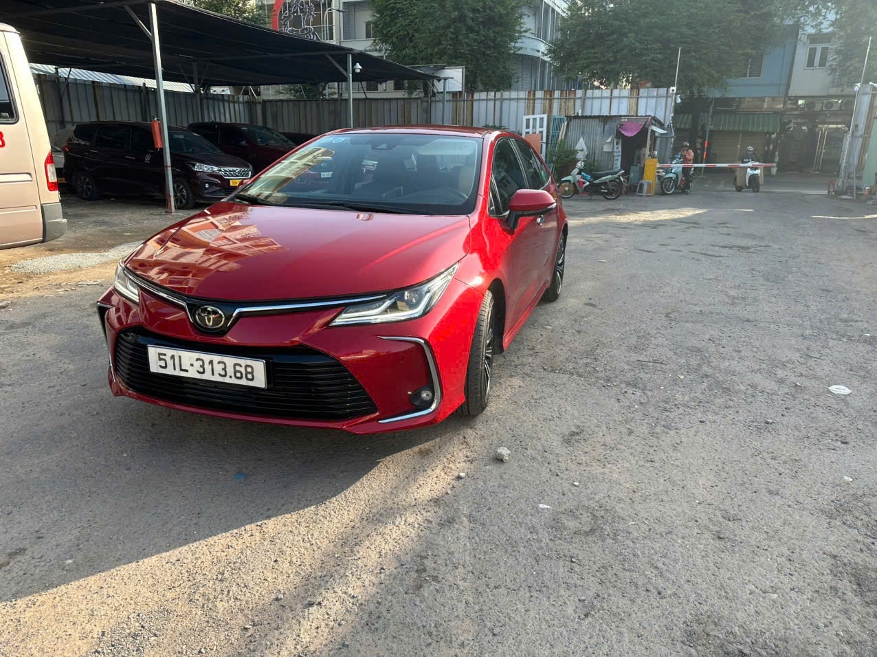 Toyota Corolla altis 1.8V 2022 - Ngoại thất 8
