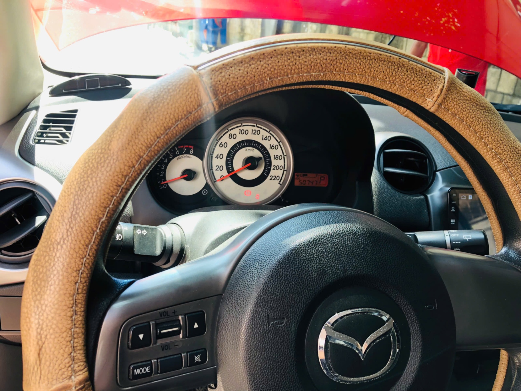 Mazda 2 1.5 AT 2013 - Nội thất 4