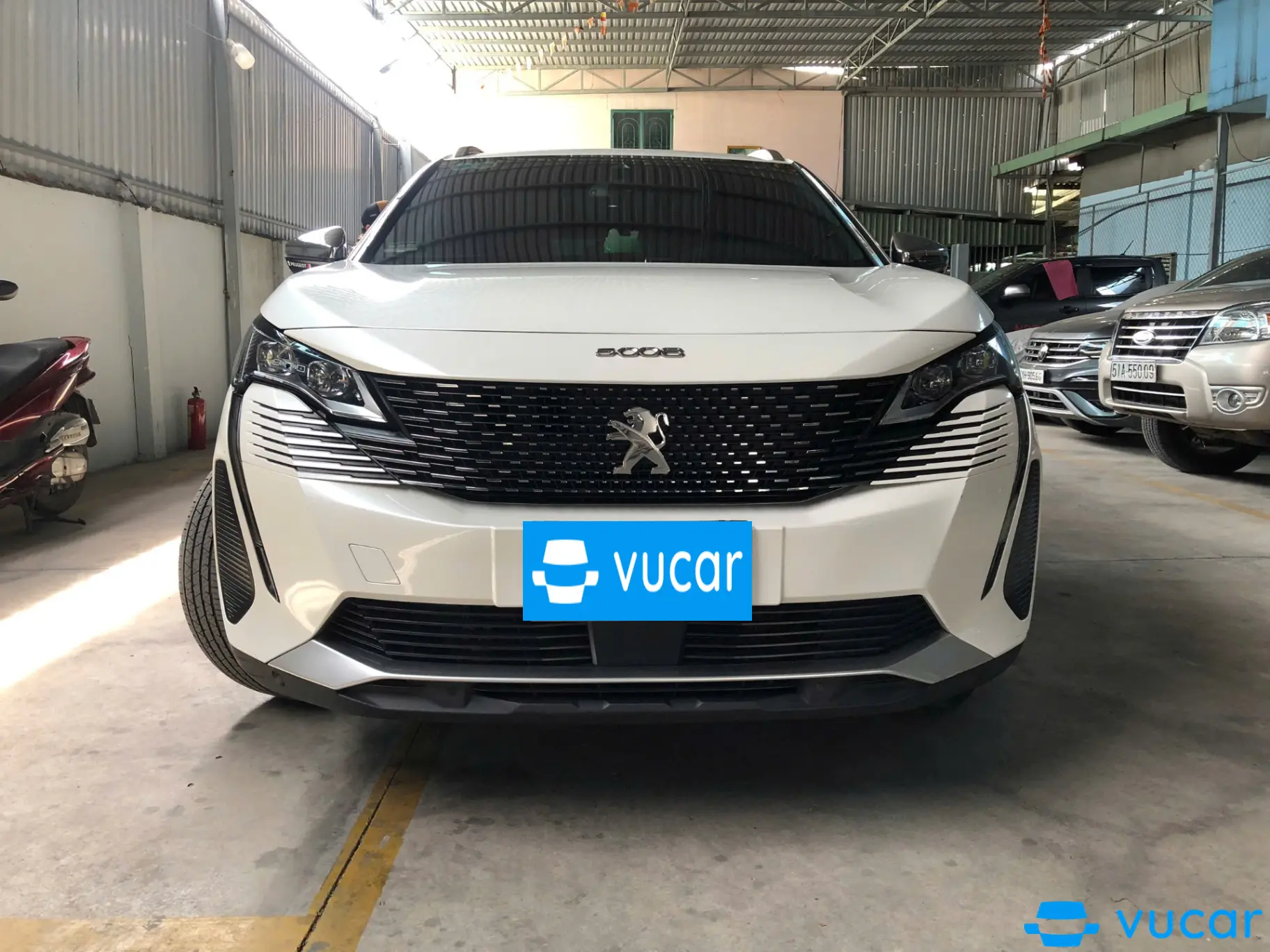 Peugeot 5008 GT 1.6 AT 2022