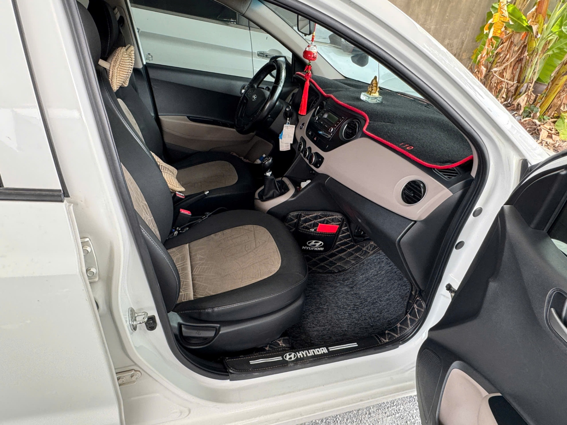 Hyundai I10 Grand 1.0 MT 2015 - Nội thất 1