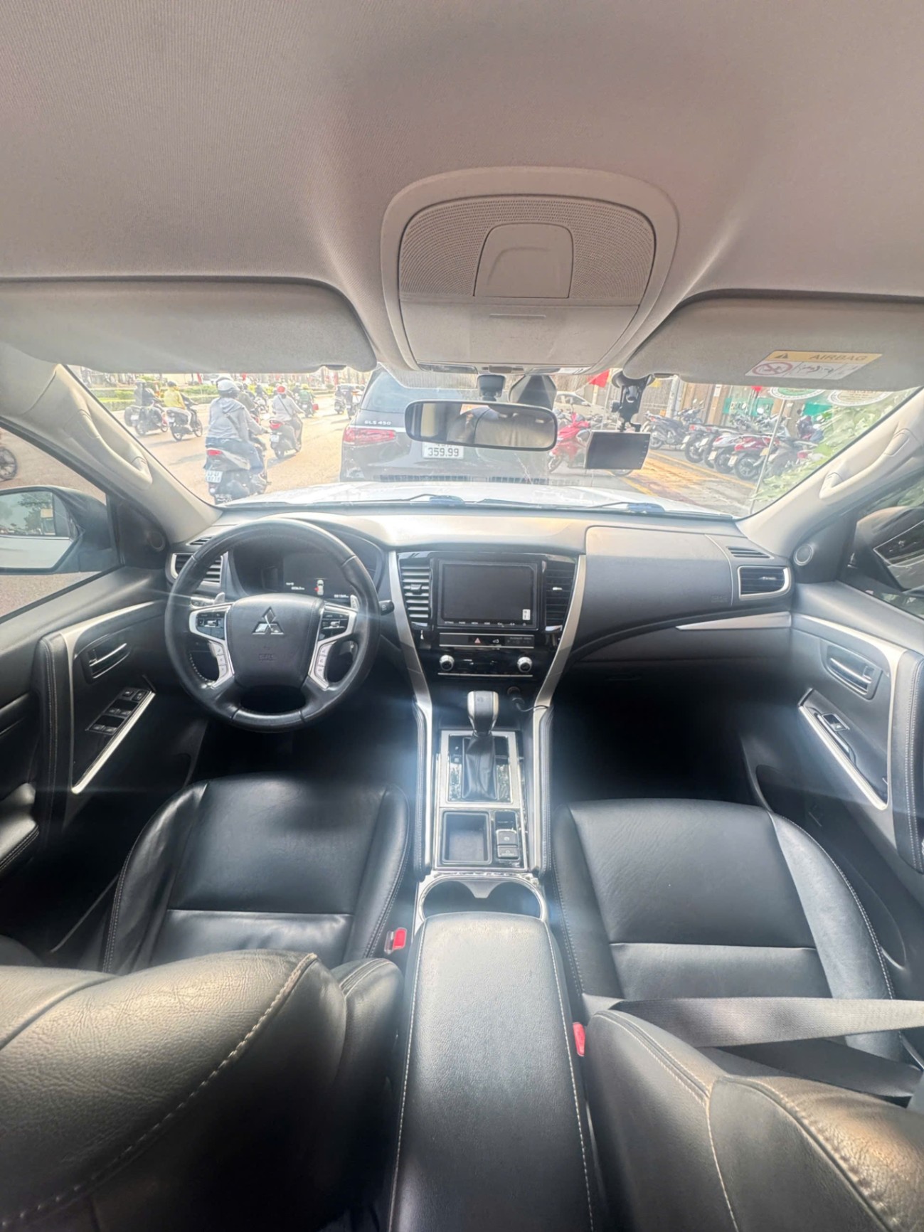 Mitsubishi Pajero sport 2.4D 4x2 AT 2021 - Nội thất 1