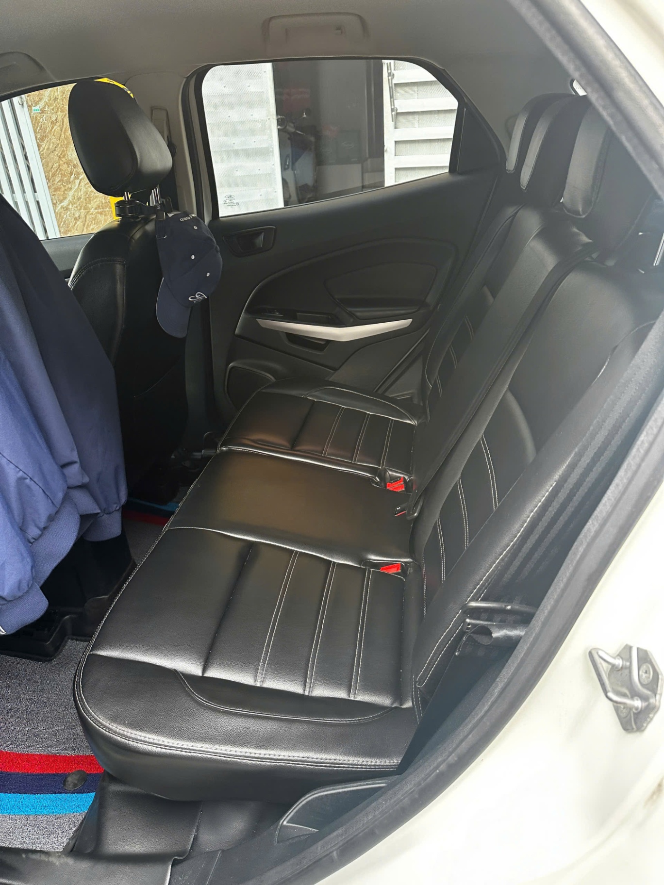 Ford Ecosport Ambiente 1.5L MT 2019 - Nội thất 5