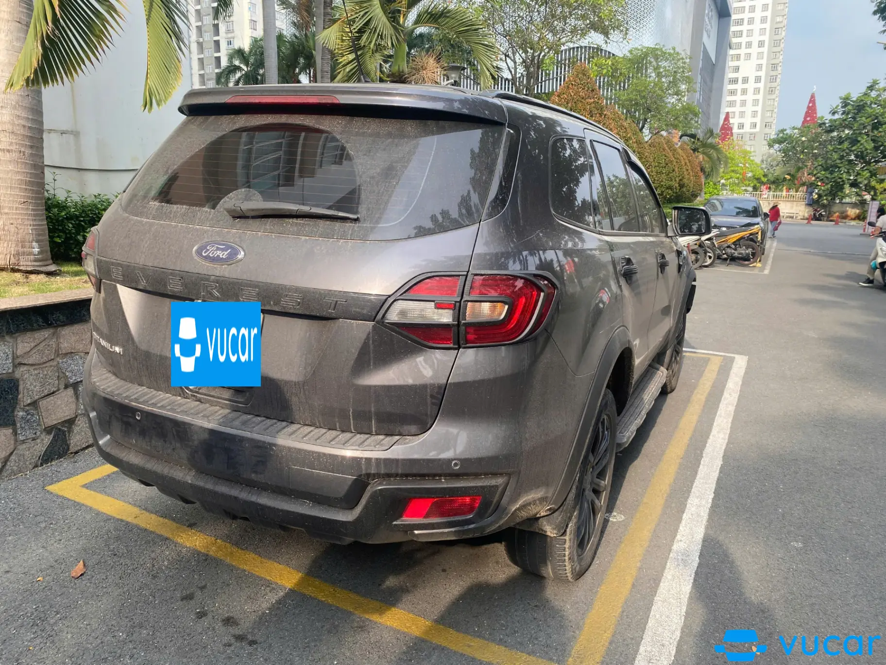 Ford Everest Titanium 2.2L 4x2 AT 2016 - Ngoại thất 6