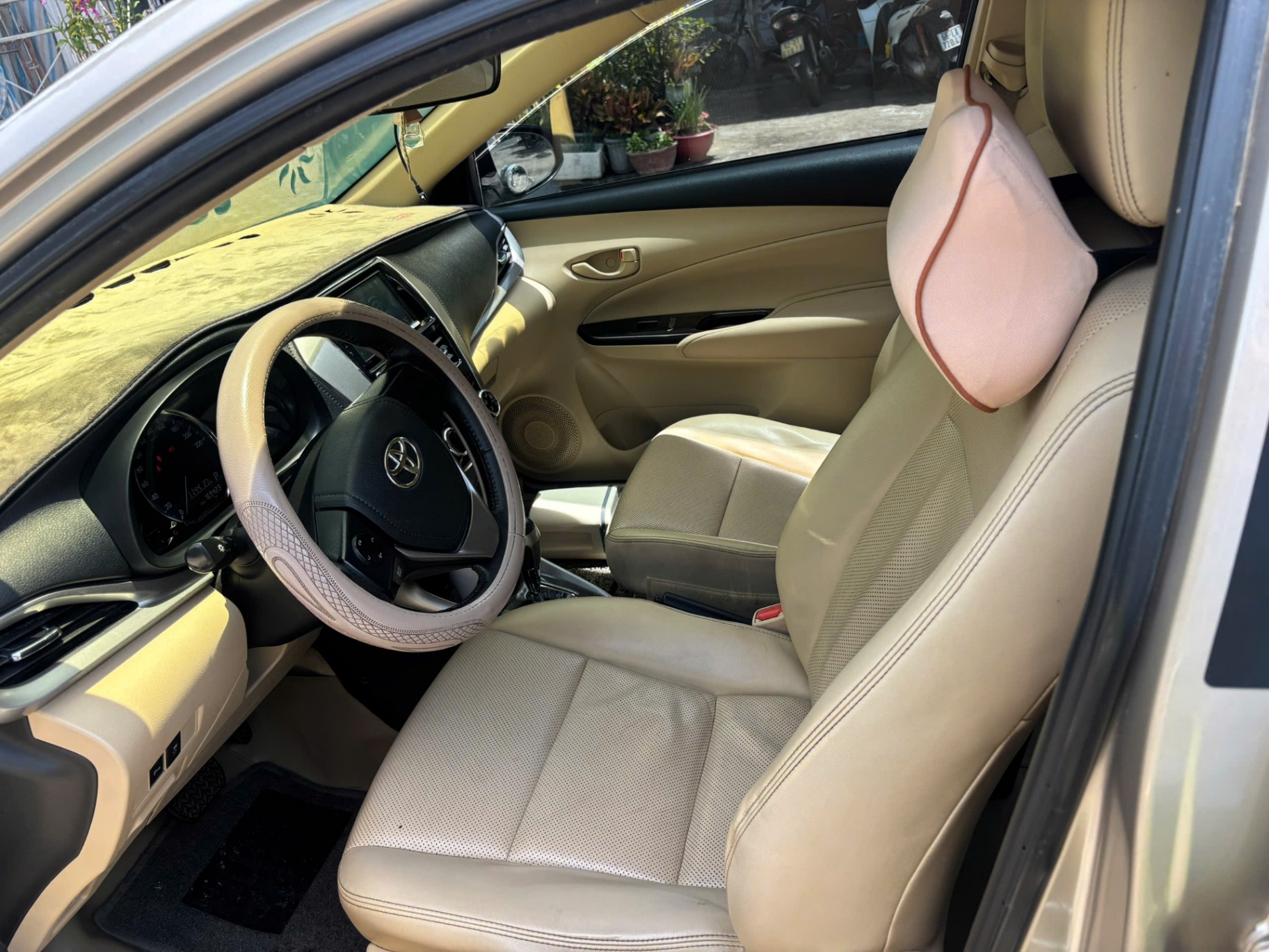Toyota Vios 1.5E CVT 2020 - Nội thất 9