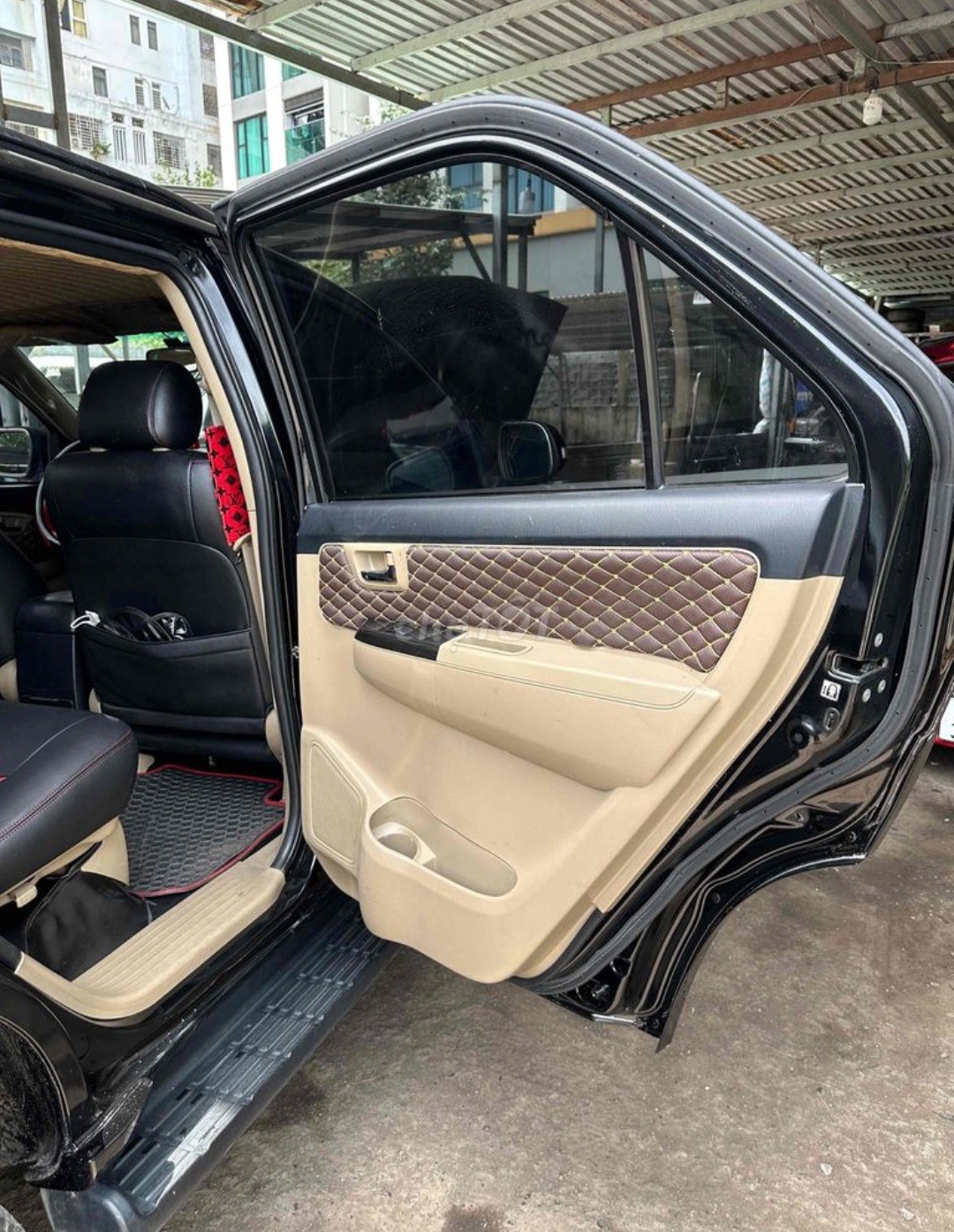 Toyota Fortuner 2.5G 2014 - Nội thất 2