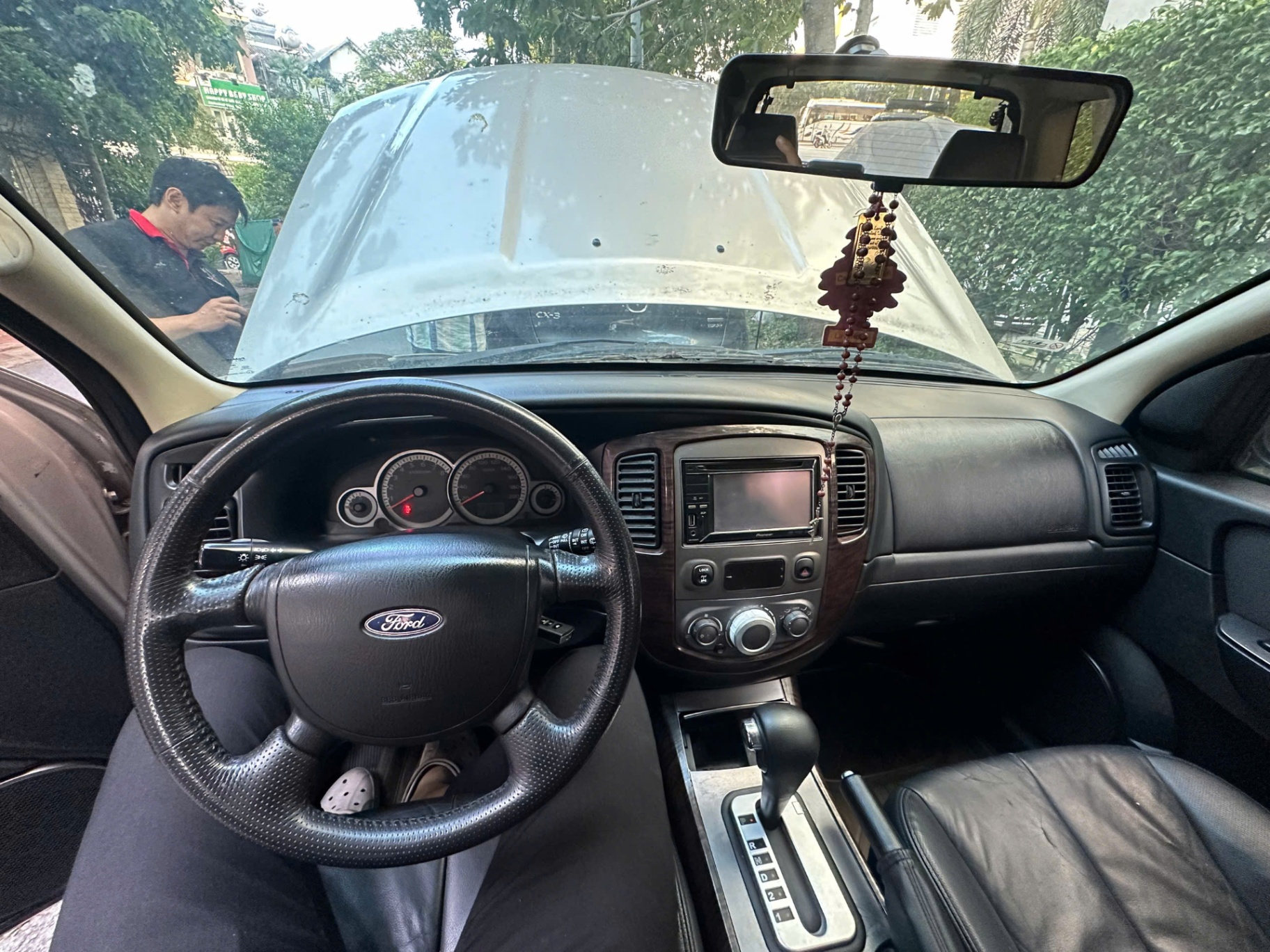 Ford Escape XLT 2.3L 4x4 AT 2009 - Nội thất 7