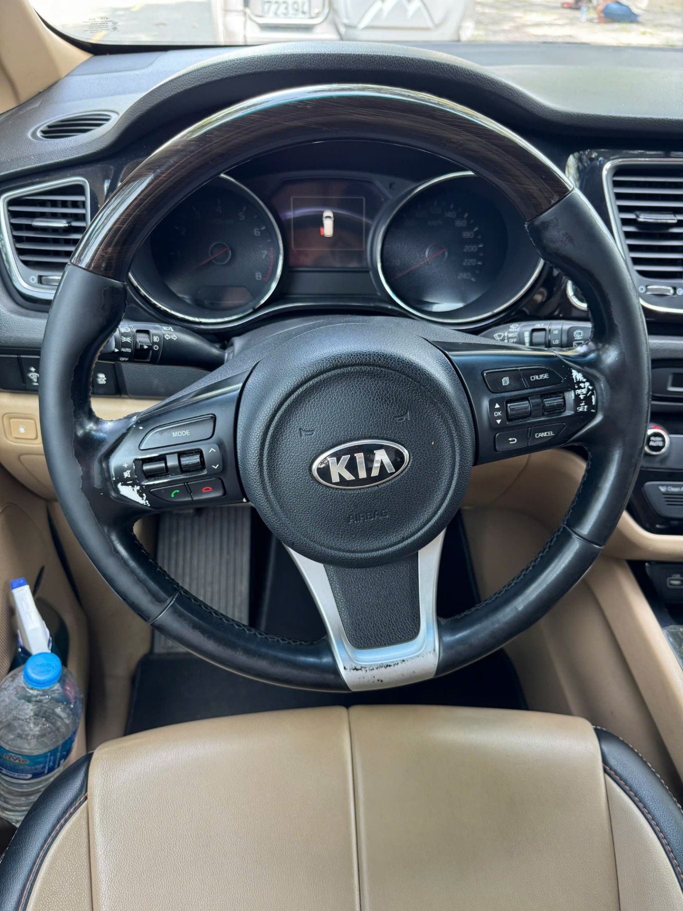 Kia Sedona 3.3L GATH 2017 - Nội thất 1