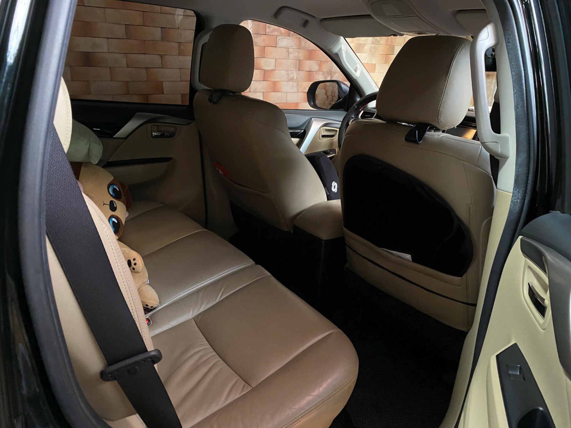 Mitsubishi Pajero sport 3.0G 4x2 AT 2017 - Nội thất 1