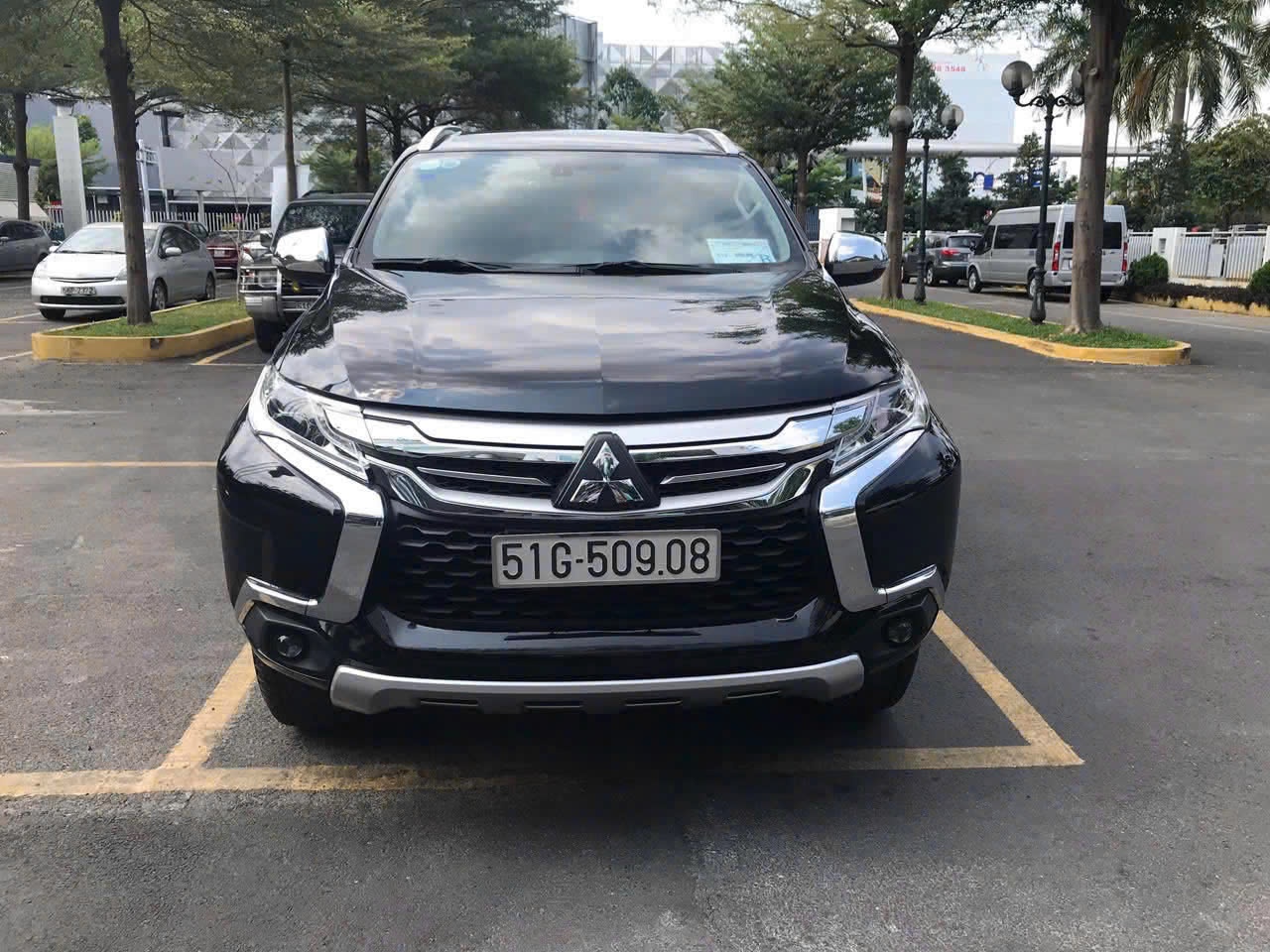 Mitsubishi Pajero sport 3.0G 4x2 AT 2017