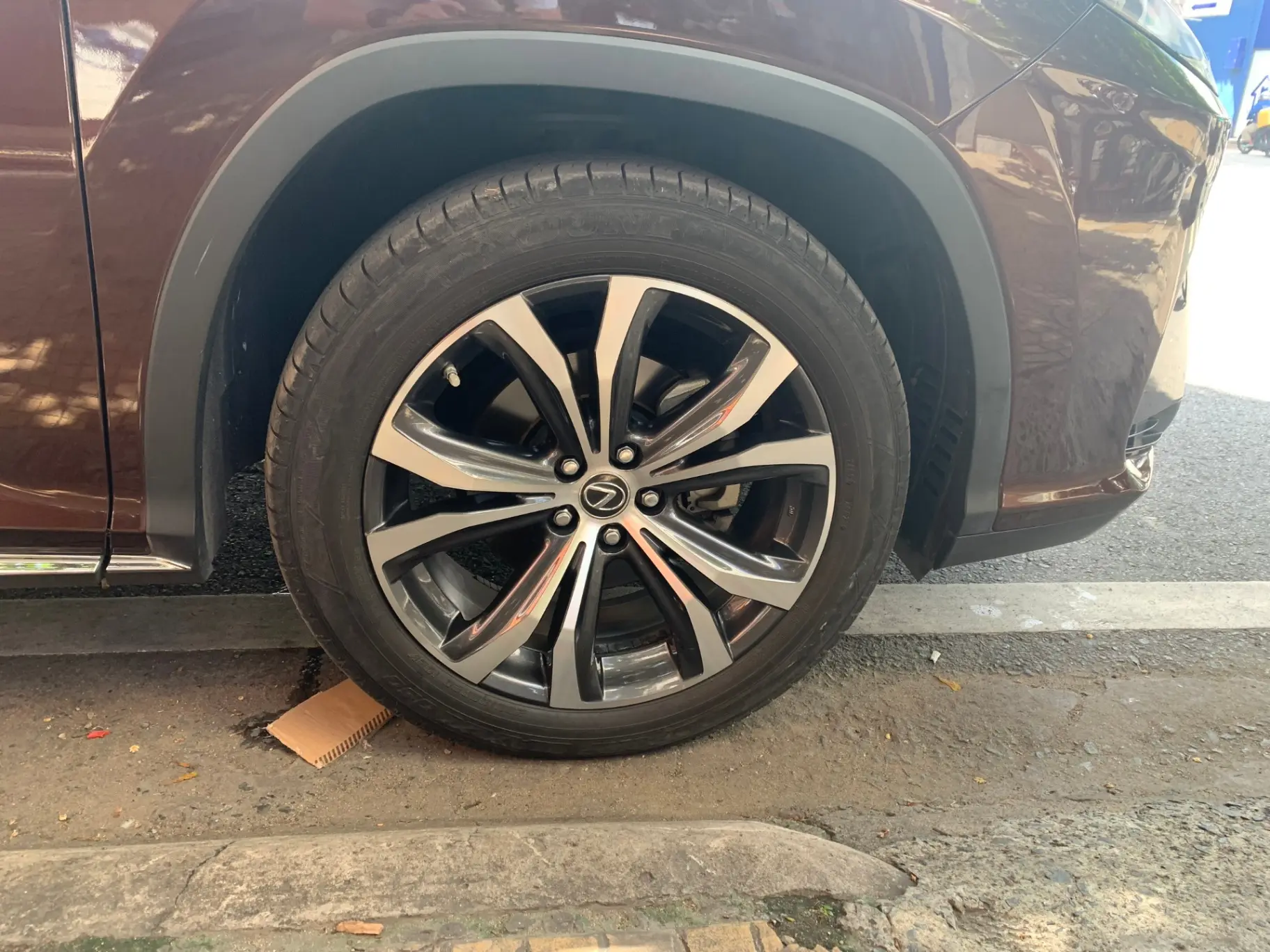 Lexus RX350 2019 - Ngoại thất 6