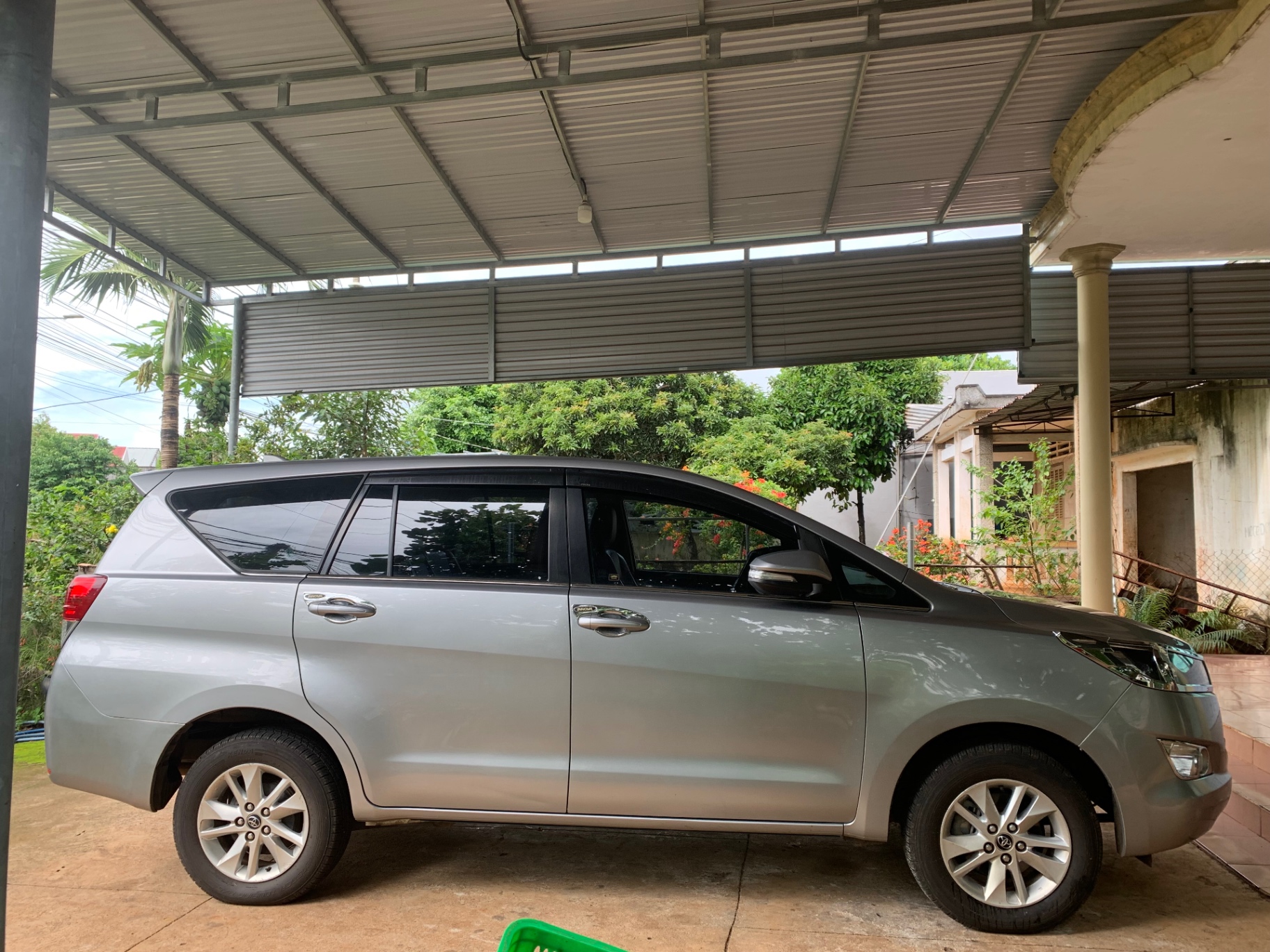 Toyota Innova 2.0G 2016 - Ngoại thất 5