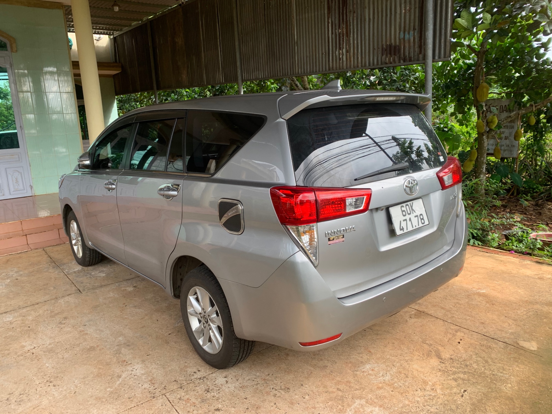 Toyota Innova 2.0G 2016 - Ngoại thất 3