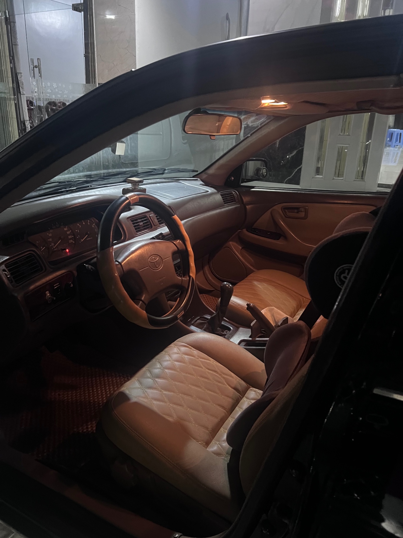 Toyota Camry GLi 2.2 2000 - Nội thất 2