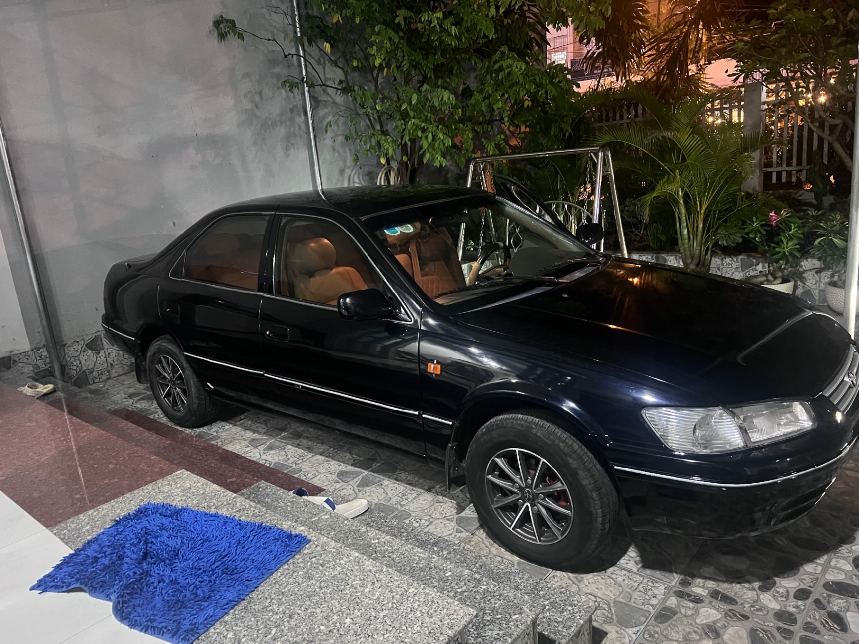 Toyota Camry GLi 2.2 2000 - Ngoại thất 2