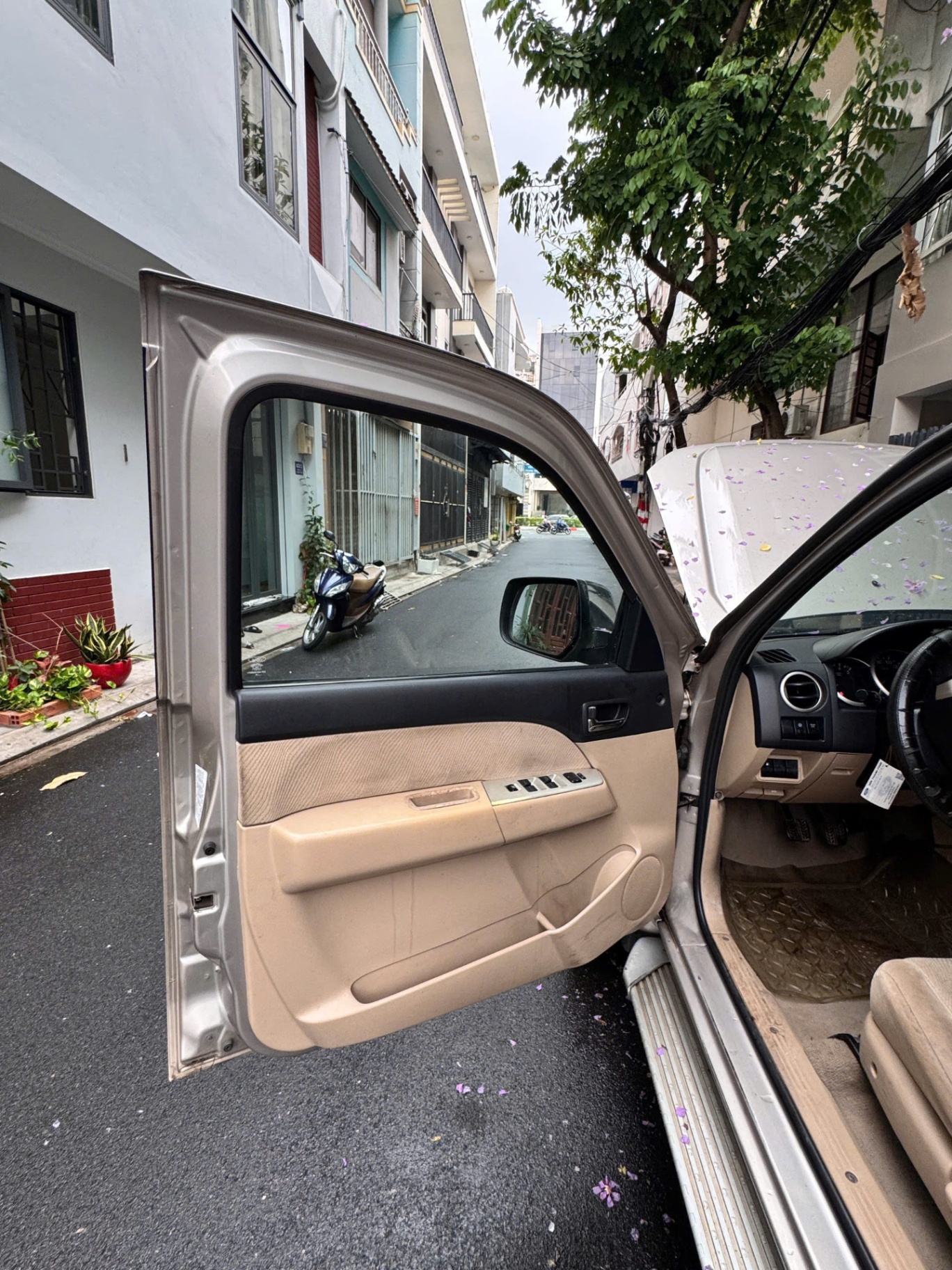 Ford Everest 2.5L 4x4 MT 2010 - Nội thất 12