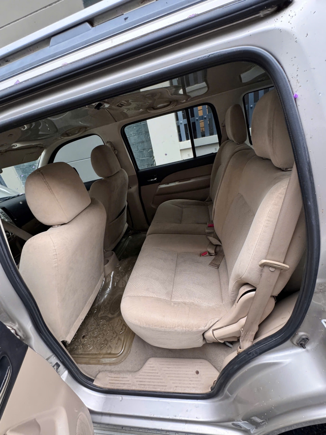 Ford Everest 2.5L 4x4 MT 2010 - Nội thất 11