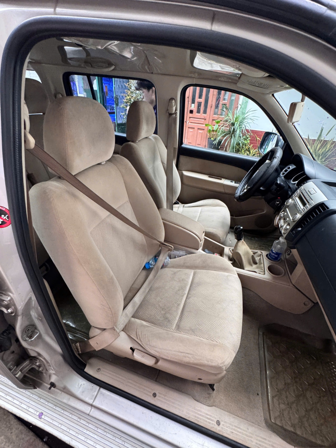 Ford Everest 2.5L 4x4 MT 2010 - Nội thất 4