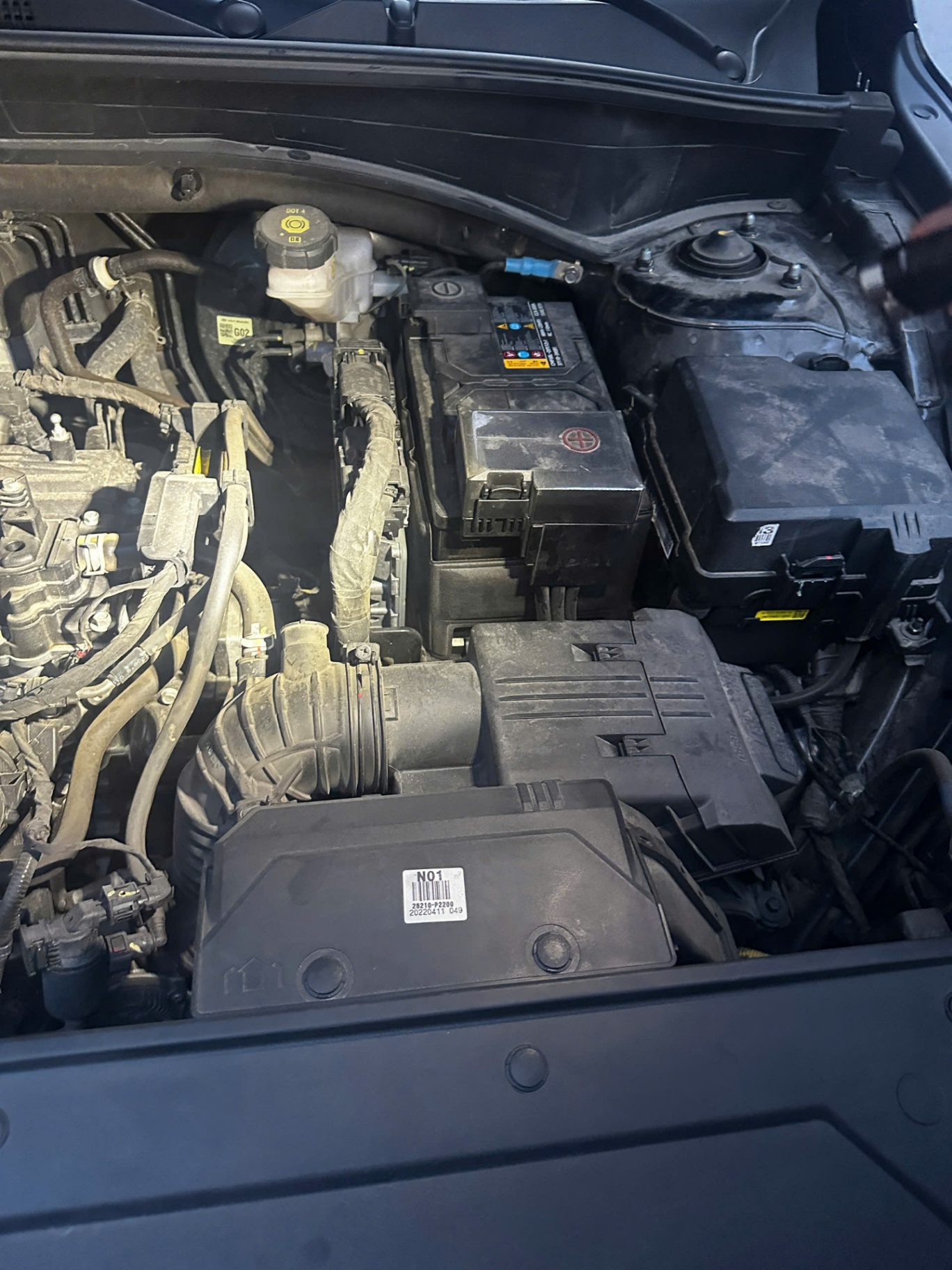 Hyundai Santafe Tiêu chuẩn 2.5L 2022 - Khoang động cơ 1