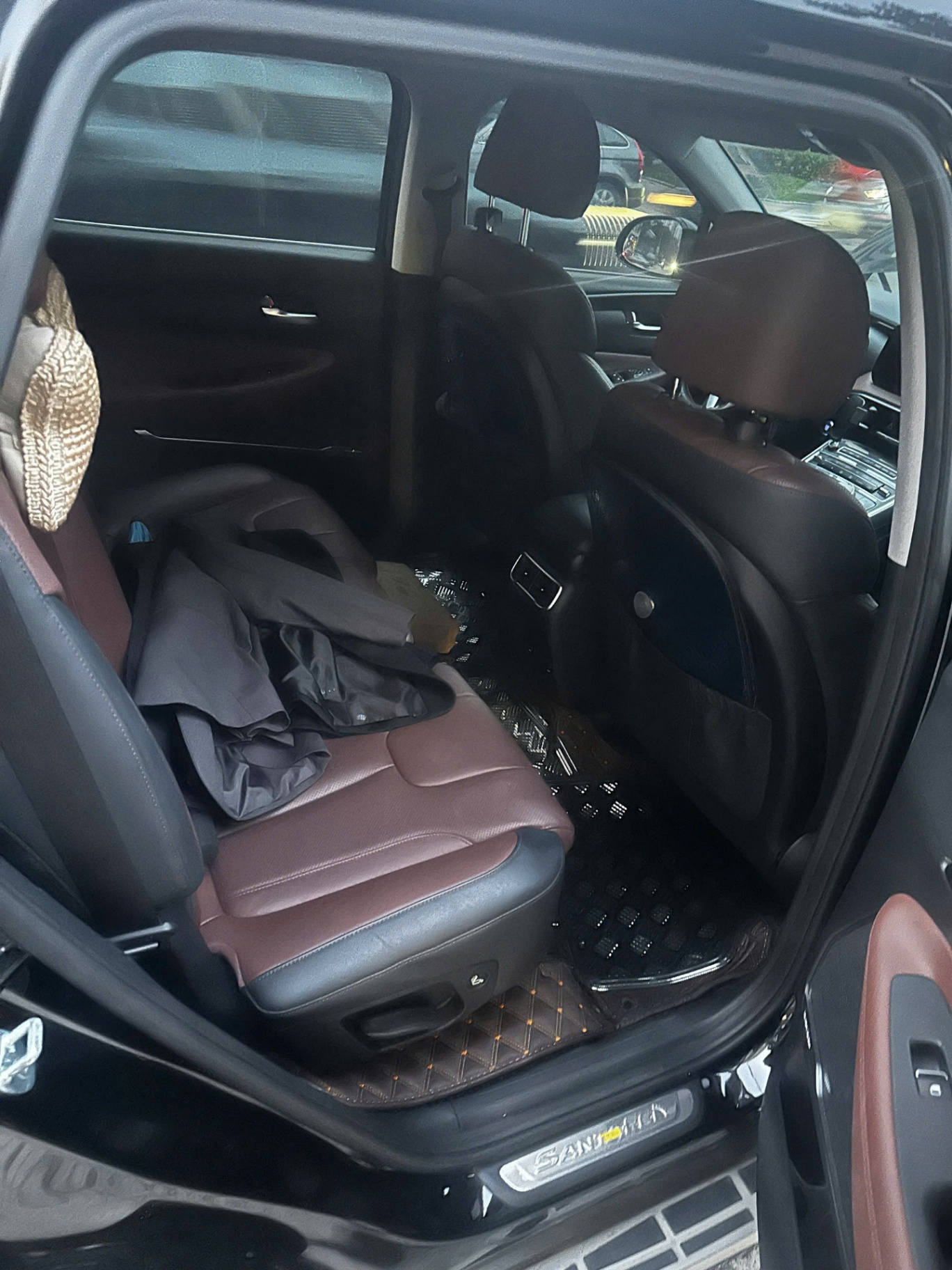 Hyundai Santafe Tiêu chuẩn 2.5L 2022 - Nội thất 4
