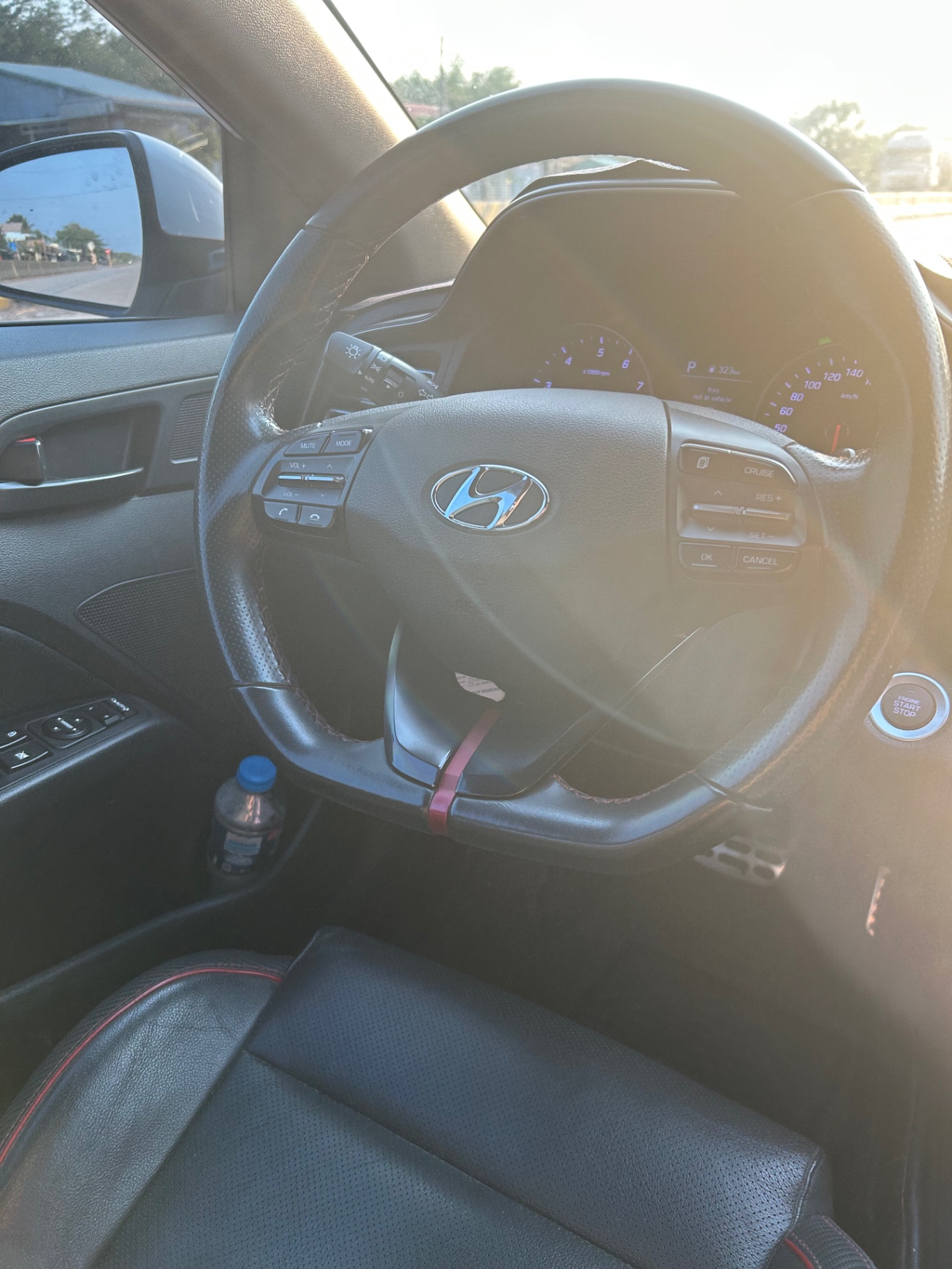 Hyundai Elantra Sport 1.6 AT 2019 - Nội thất 1