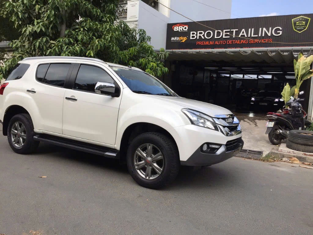 Isuzu Mu-x Limited 3.0L 4x2 AT 2016 - Ngoại thất 2