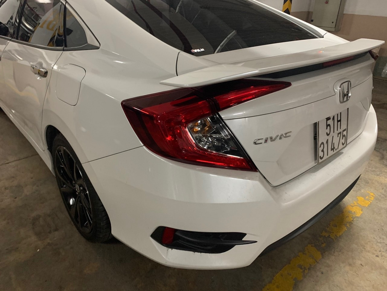 Honda Civic RS 1.5 AT 2020 - Ngoại thất 4