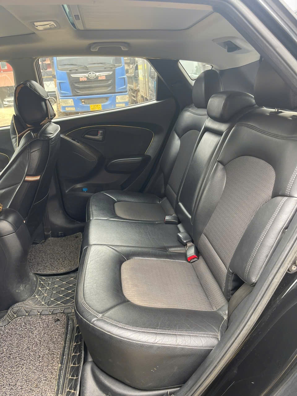 Hyundai Tucson LMX 2.0 VVT 2010 - Nội thất 1
