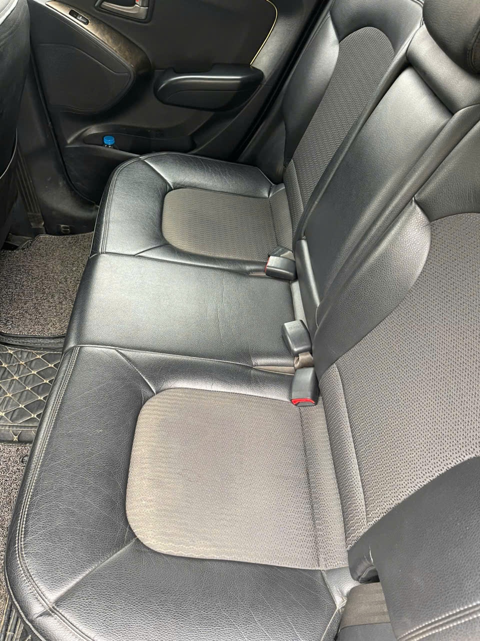 Hyundai Tucson LMX 2.0 VVT 2010 - Nội thất 2