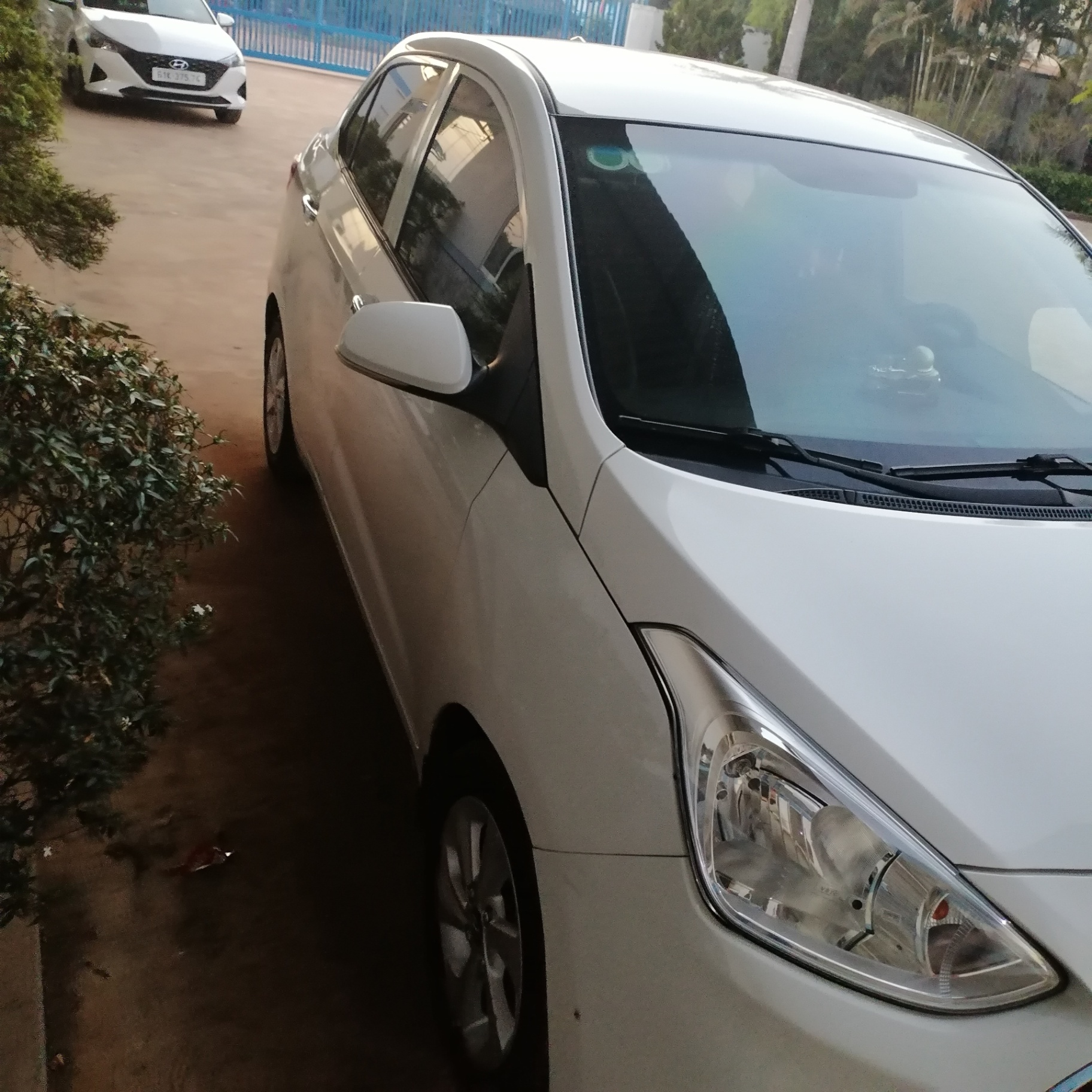 Hyundai I10 Grand 1.2 AT 2020 - Ngoại thất 1