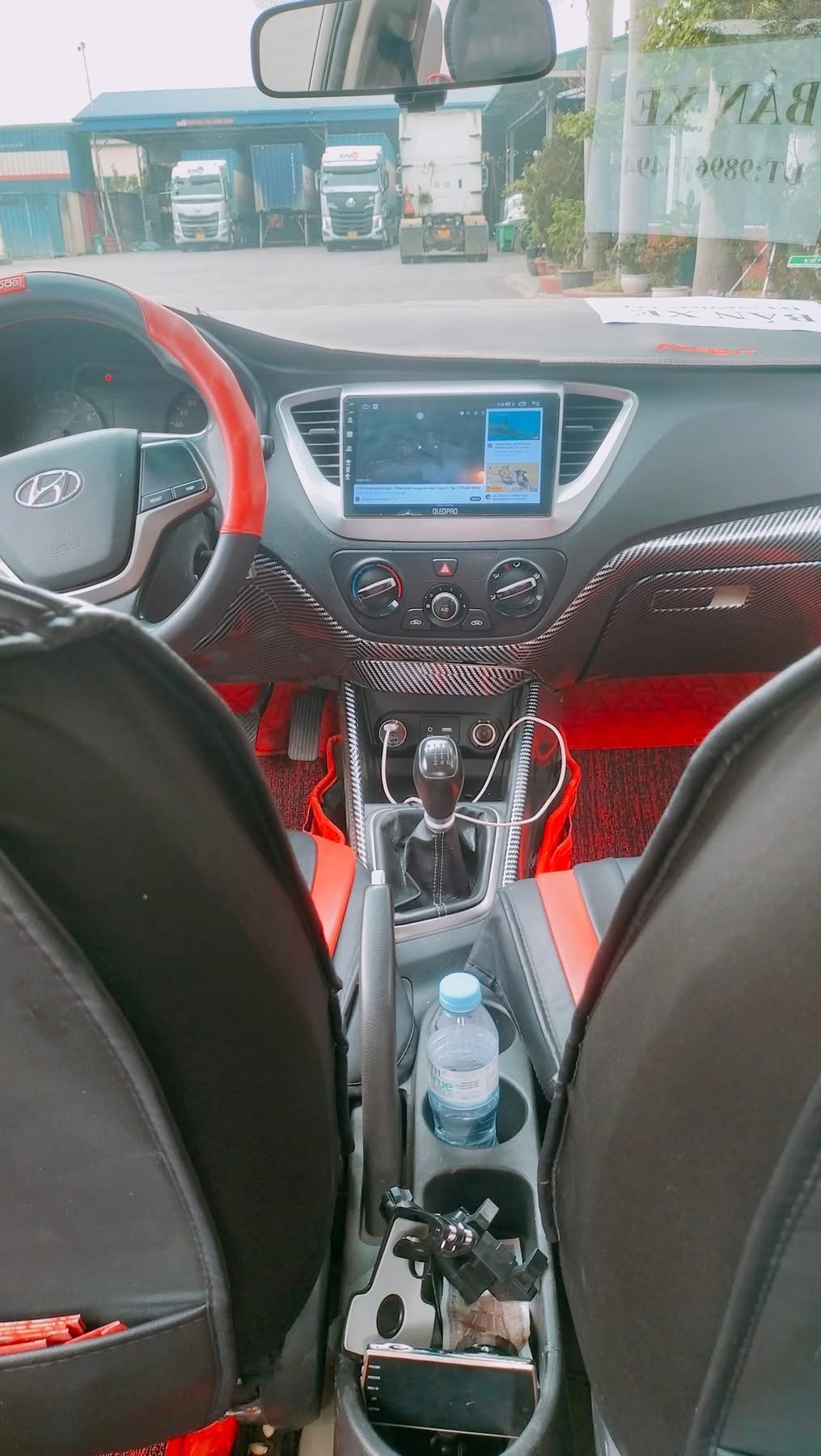 Hyundai Accent 1.4 MT Base 2018 - Nội thất 2