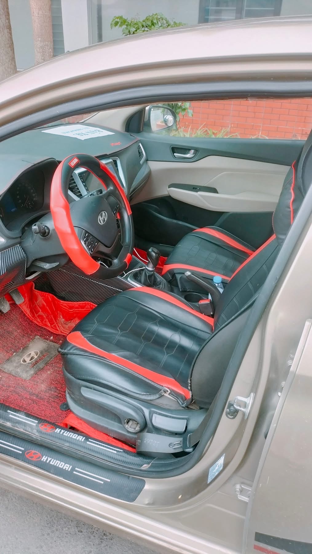 Hyundai Accent 1.4 MT Base 2018 - Nội thất 1