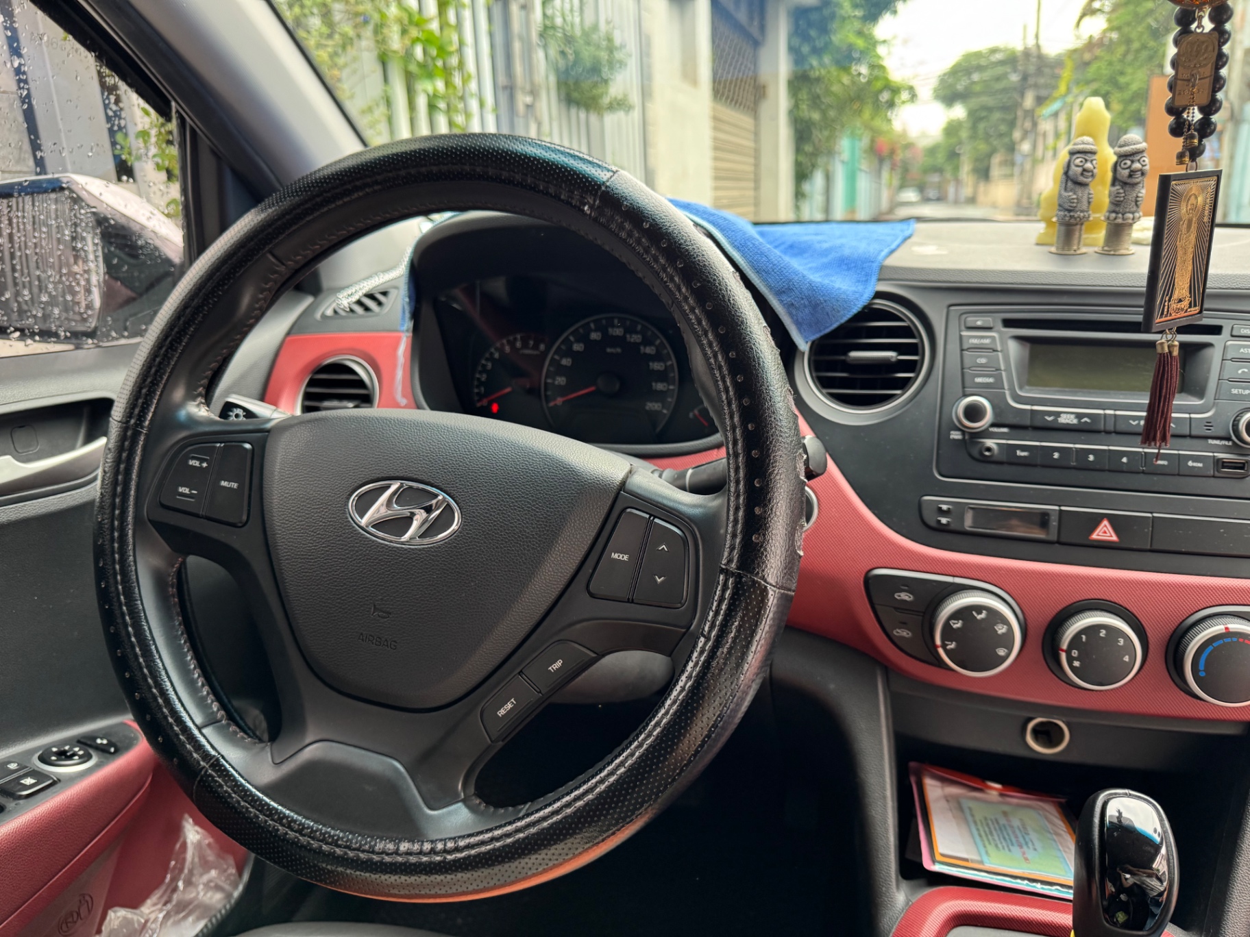 Hyundai I10 Grand 1.2 AT 2015 - Nội thất 2