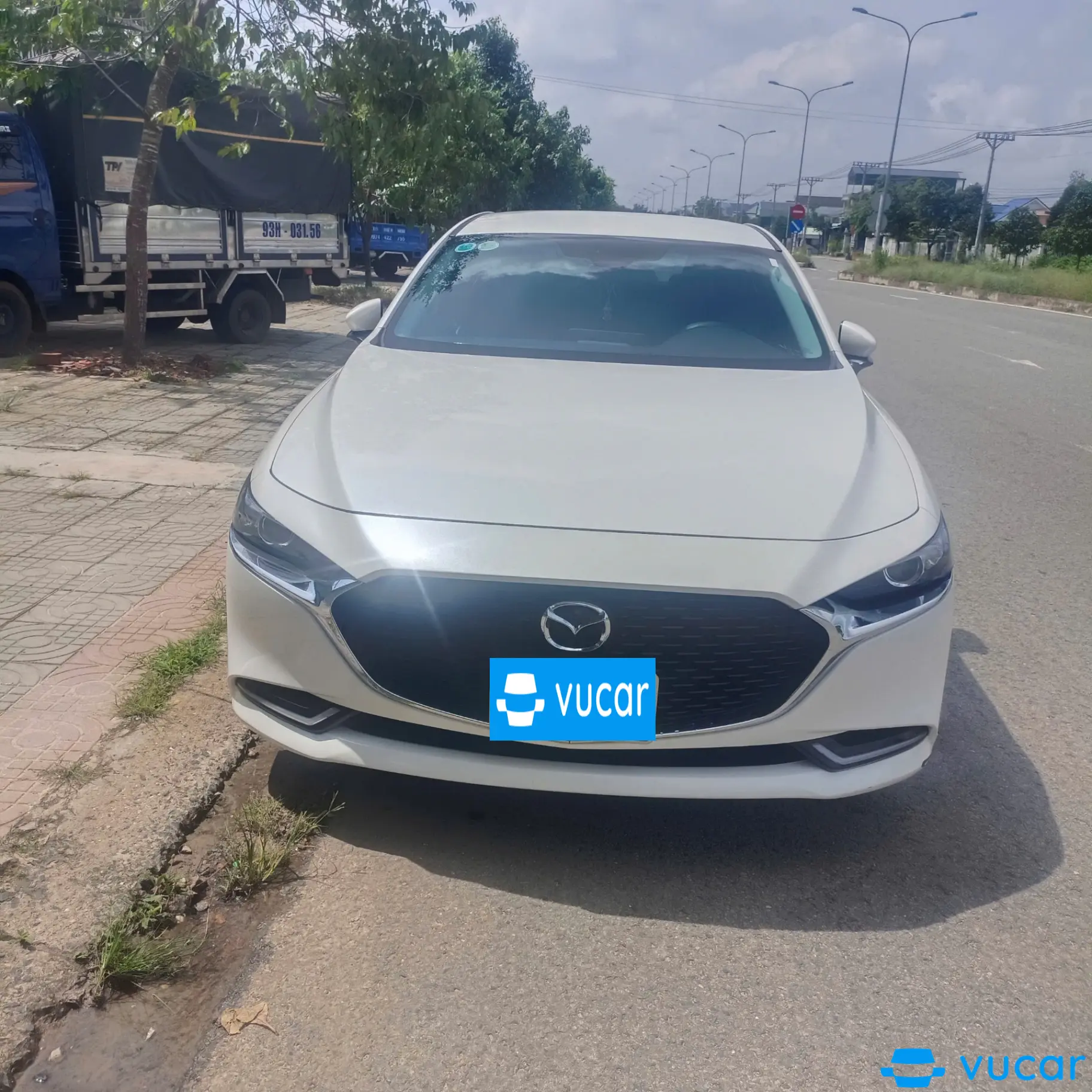 Mazda 3 1.5L Luxury 2022