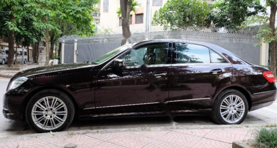 Mercedes E class E300 2011