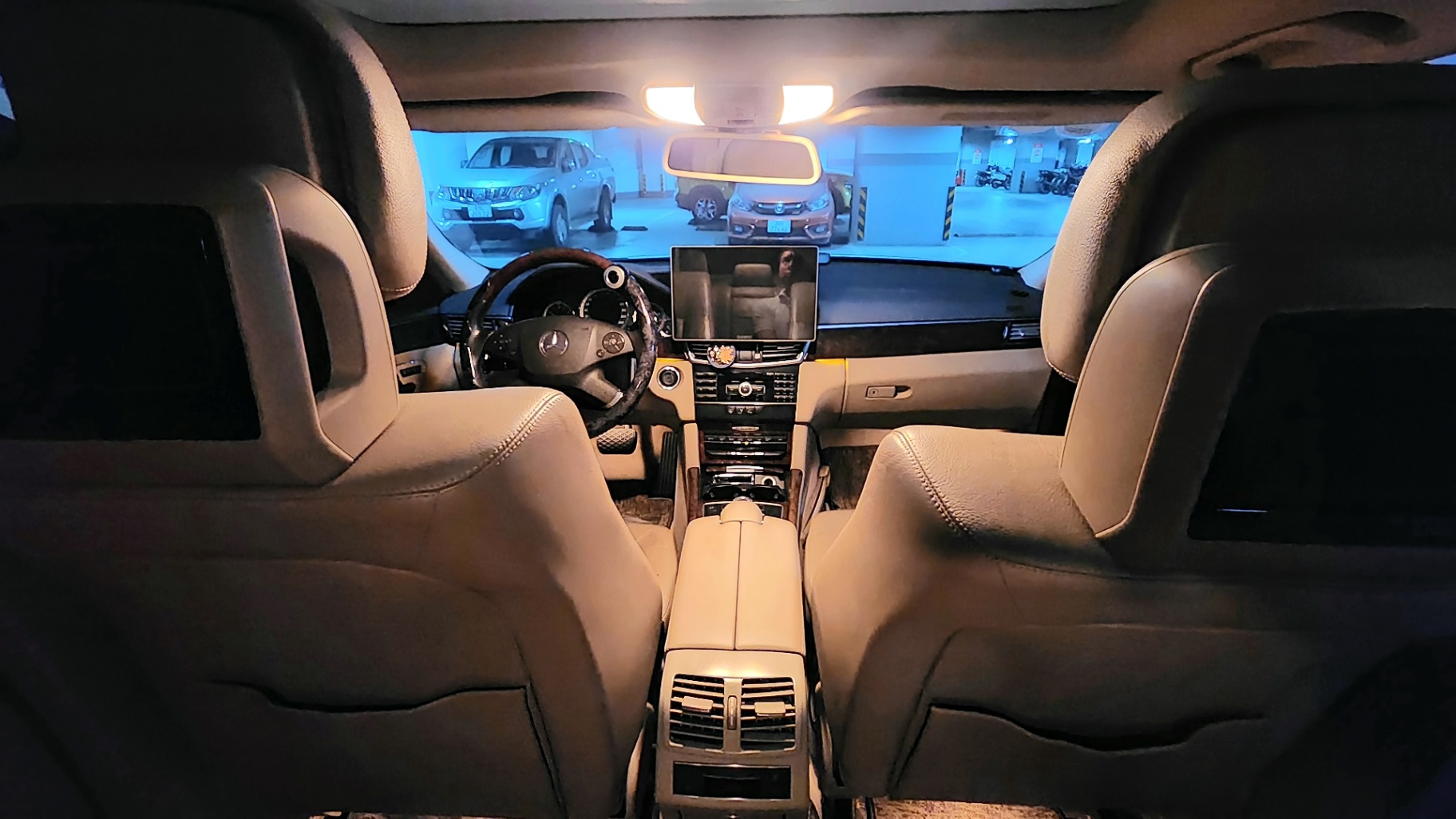 Mercedes E class E300 2011 - Nội thất 1