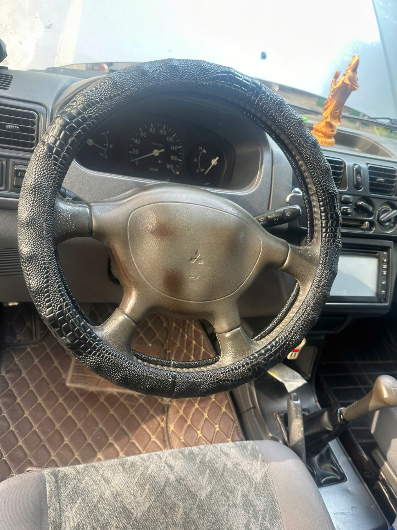 Mitsubishi Jolie SS 2002 - Nội thất 3