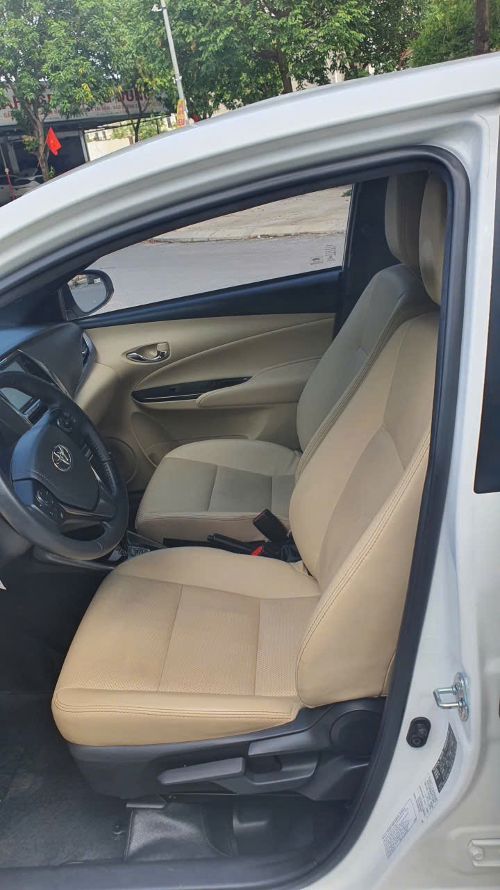 Toyota Yaris G 1.5 AT 2022 - Nội thất 2