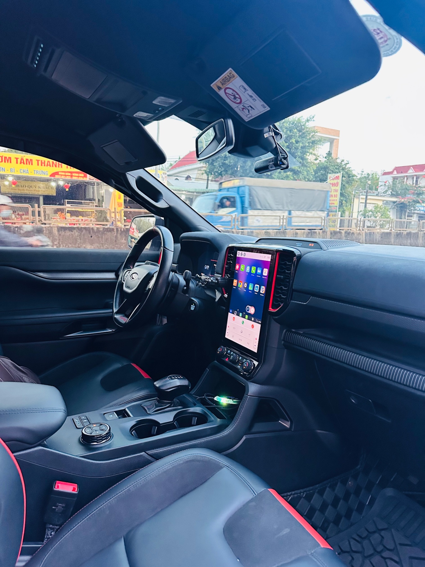 Ford Ranger Raptor 2.0L 4x4 AT 2023 - Nội thất 1