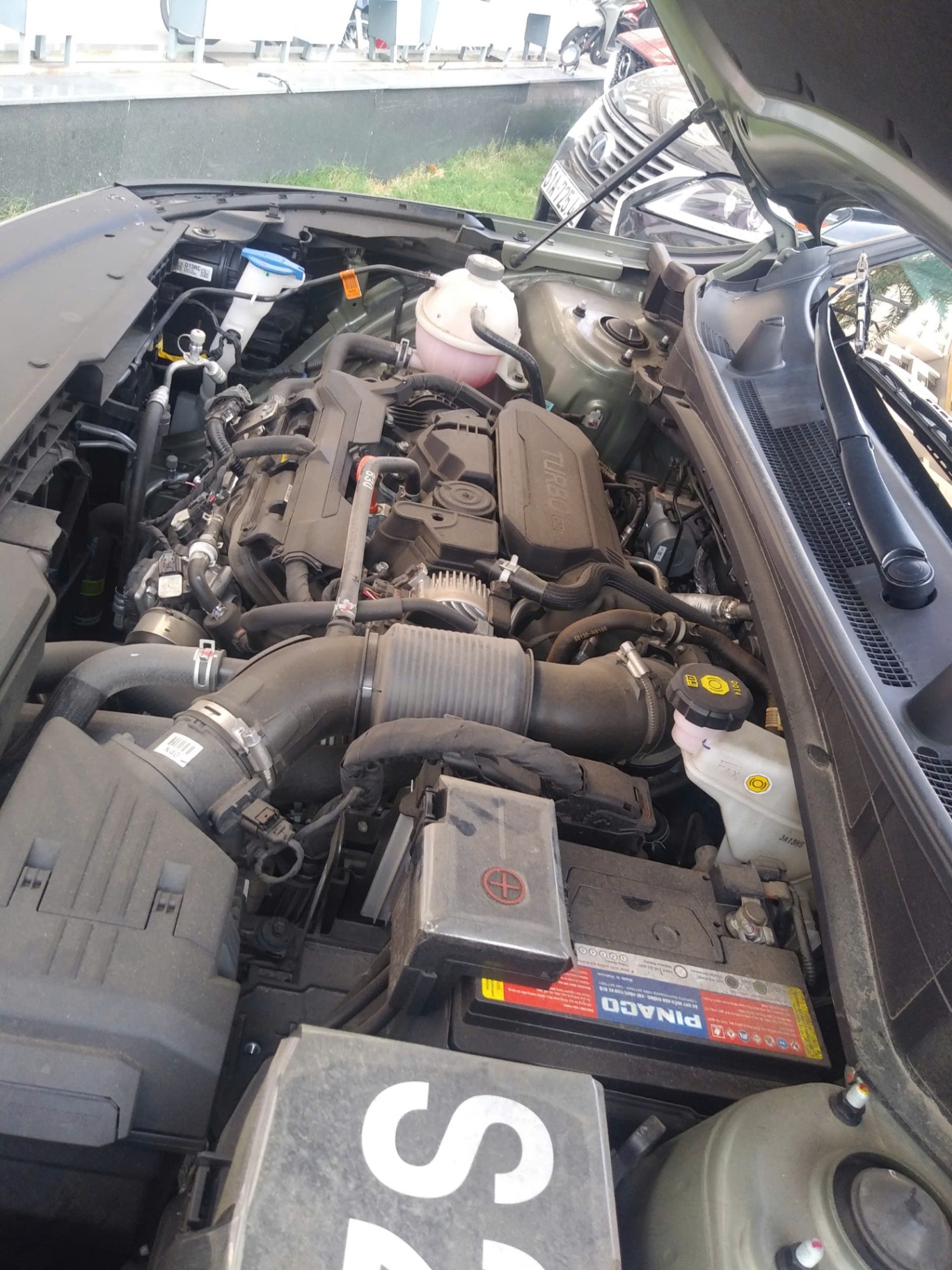 Kia Sportage Signature X-Line 1.6T AWD 2023 - Khoang động cơ 3
