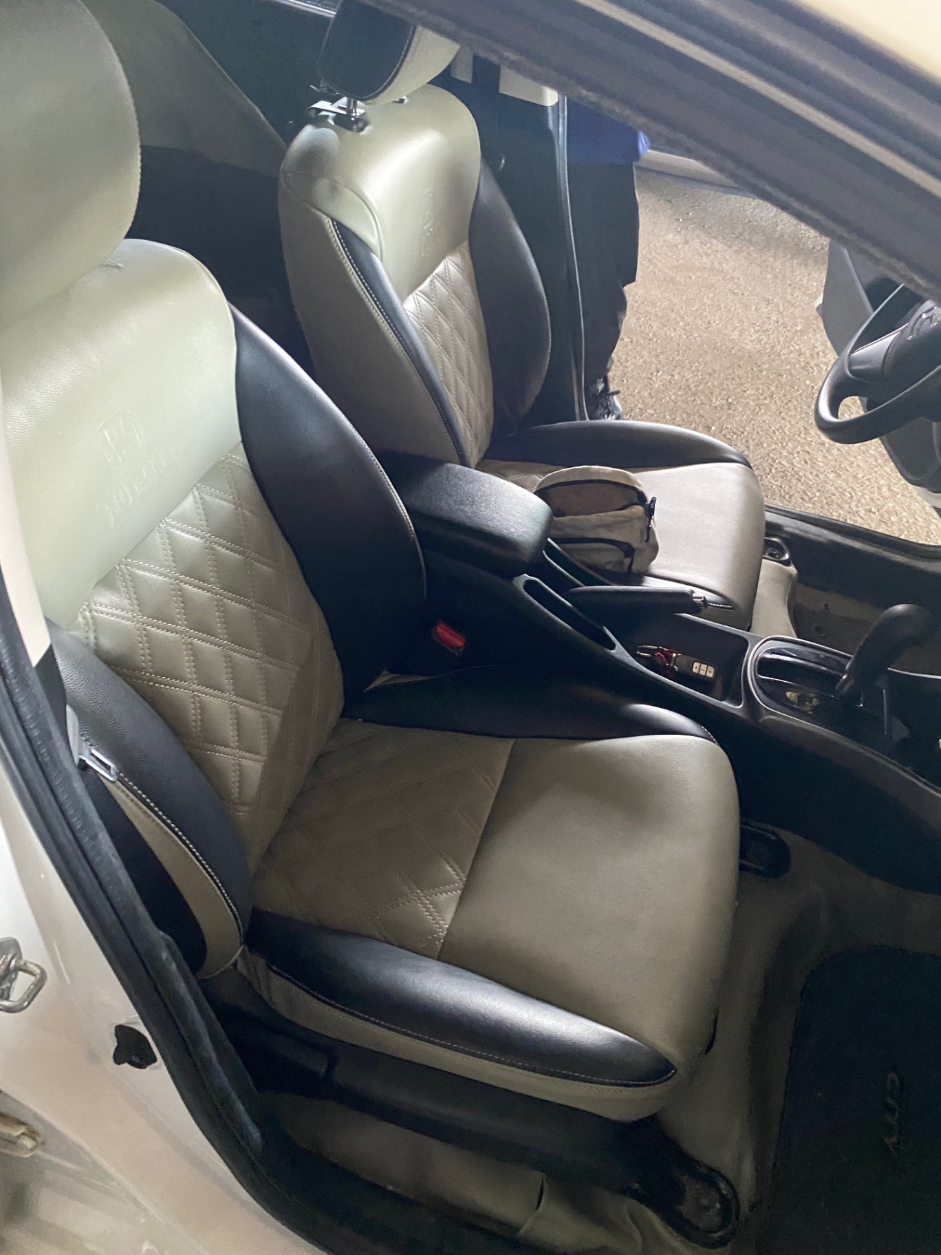 Honda City 1.5 AT 2016 - Nội thất 11