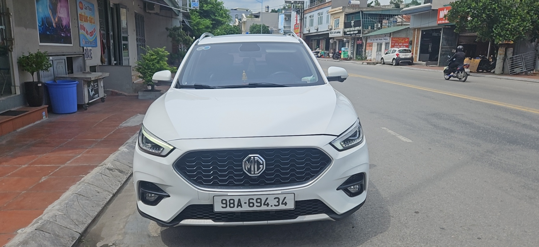 MG Zs Luxury 1.5 AT 2WD 2023