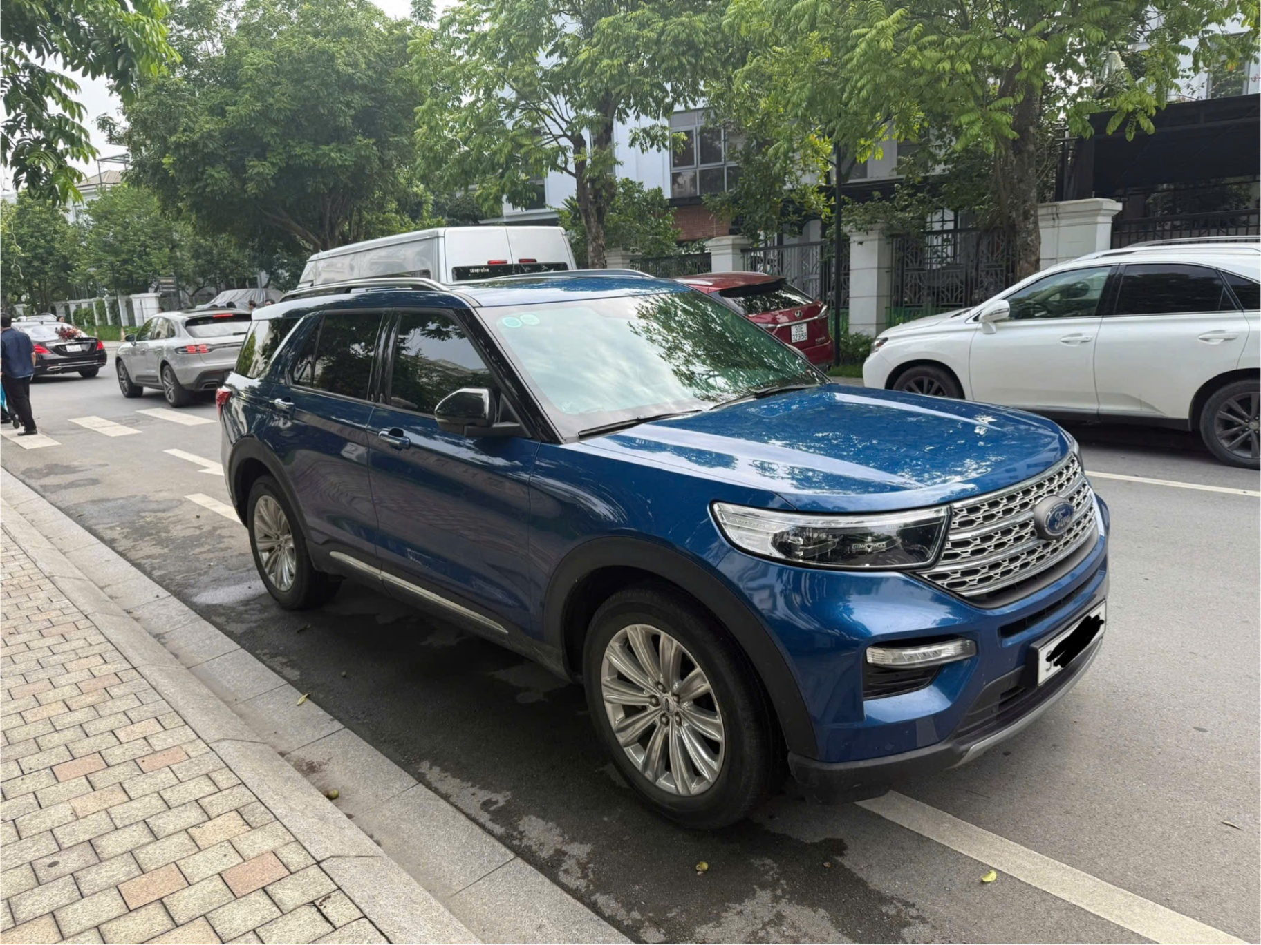 Ford Explorer Limited 2.3L EcoBoost 2023 - Ngoại thất 2