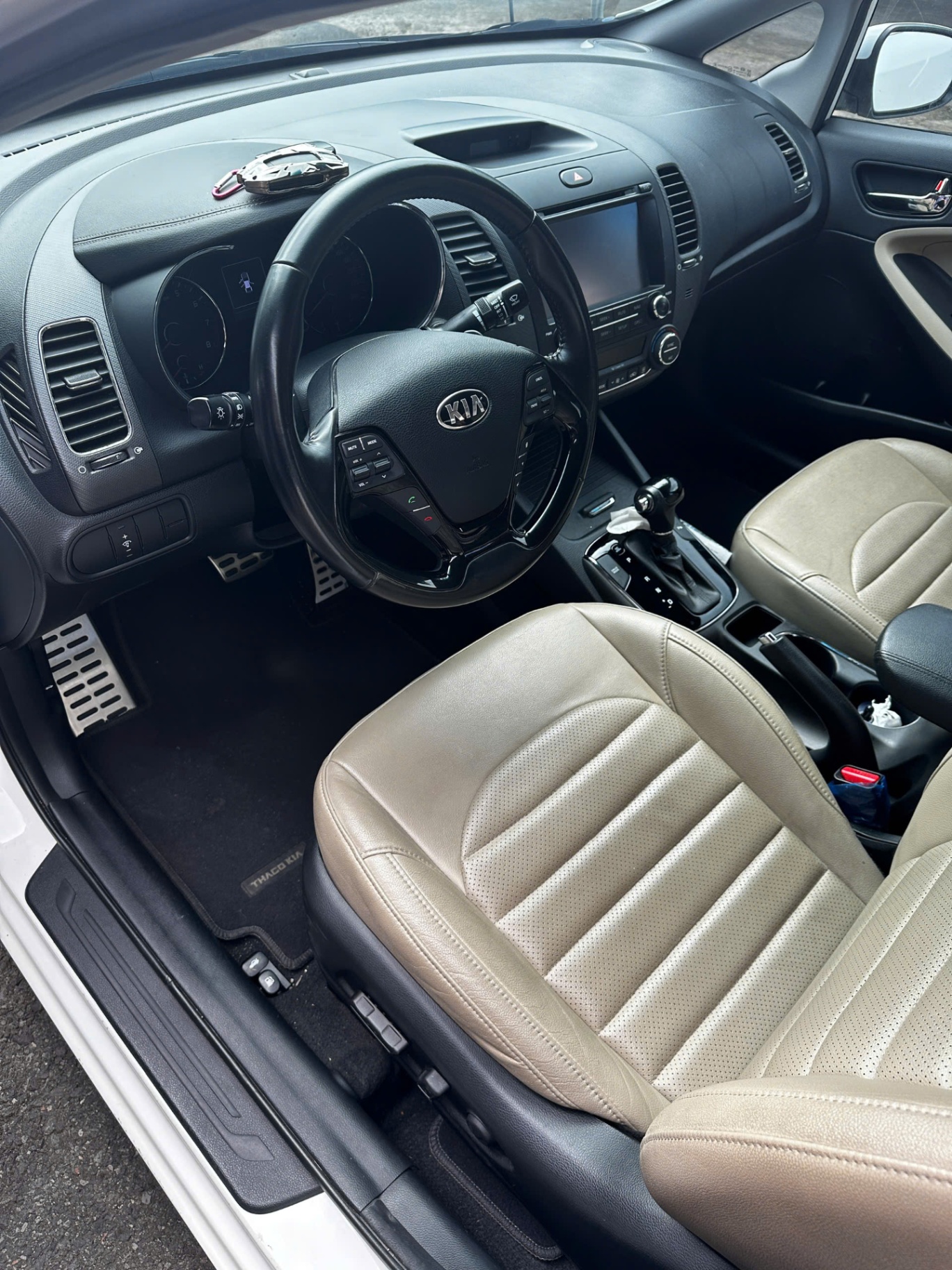 Kia Cerato 1.6 AT 2018 - Nội thất 2